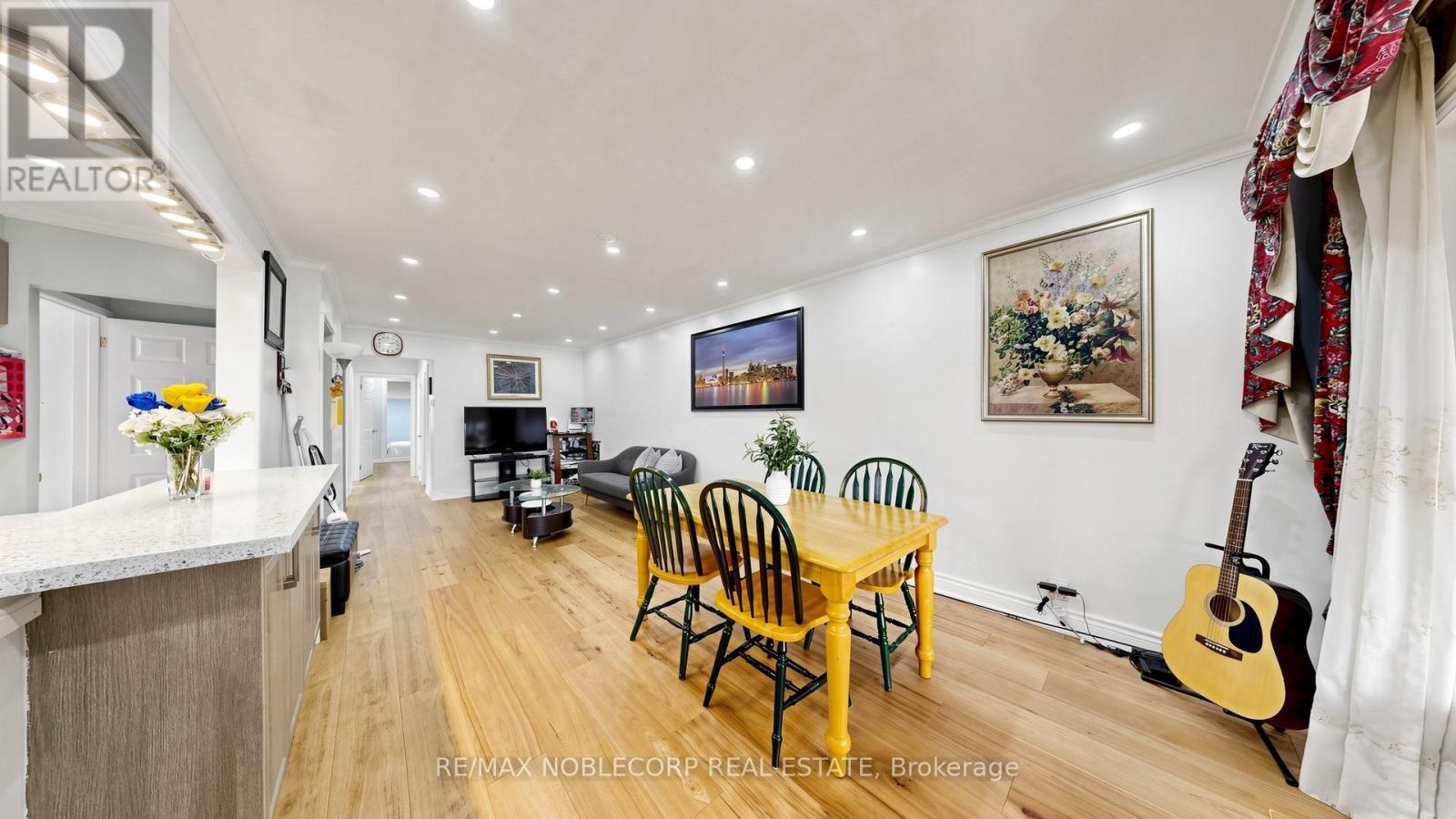 95 Snowood Court, Toronto, Ontario  M3N 1E7 - Photo 10 - W13622260