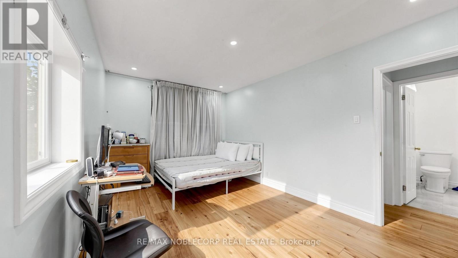 95 Snowood Court, Toronto, Ontario  M3N 1E7 - Photo 23 - W13622260