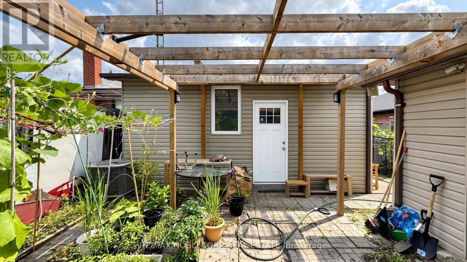95 Snowood Court, Toronto, Ontario  M3N 1E7 - Photo 40 - W13622260