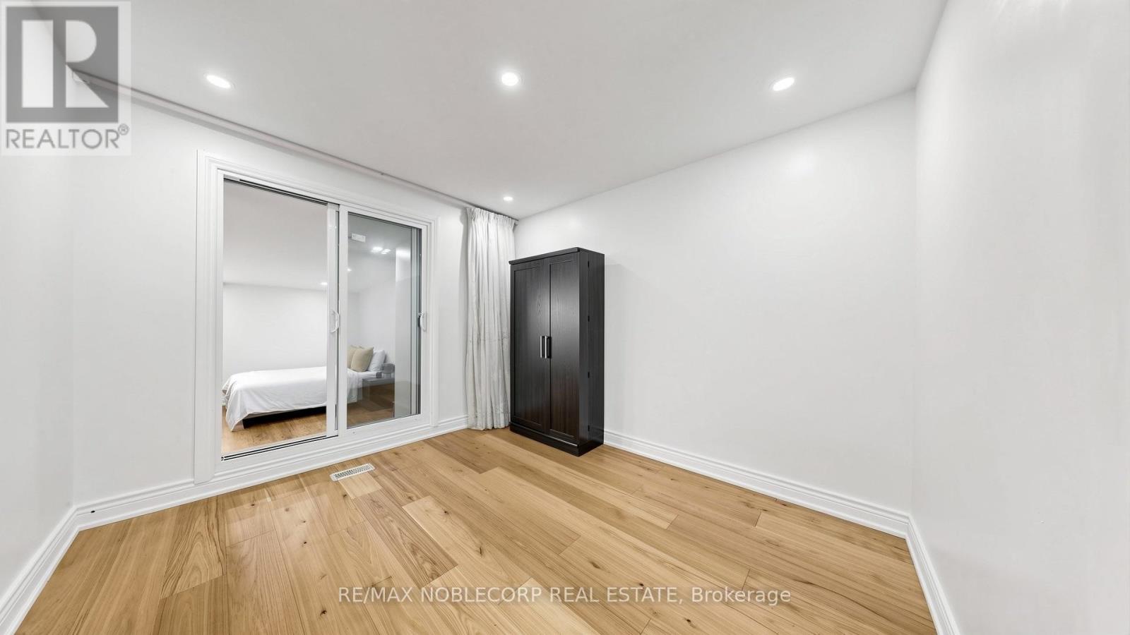 95 Snowood Court, Toronto, Ontario  M3N 1E7 - Photo 16 - W13622260
