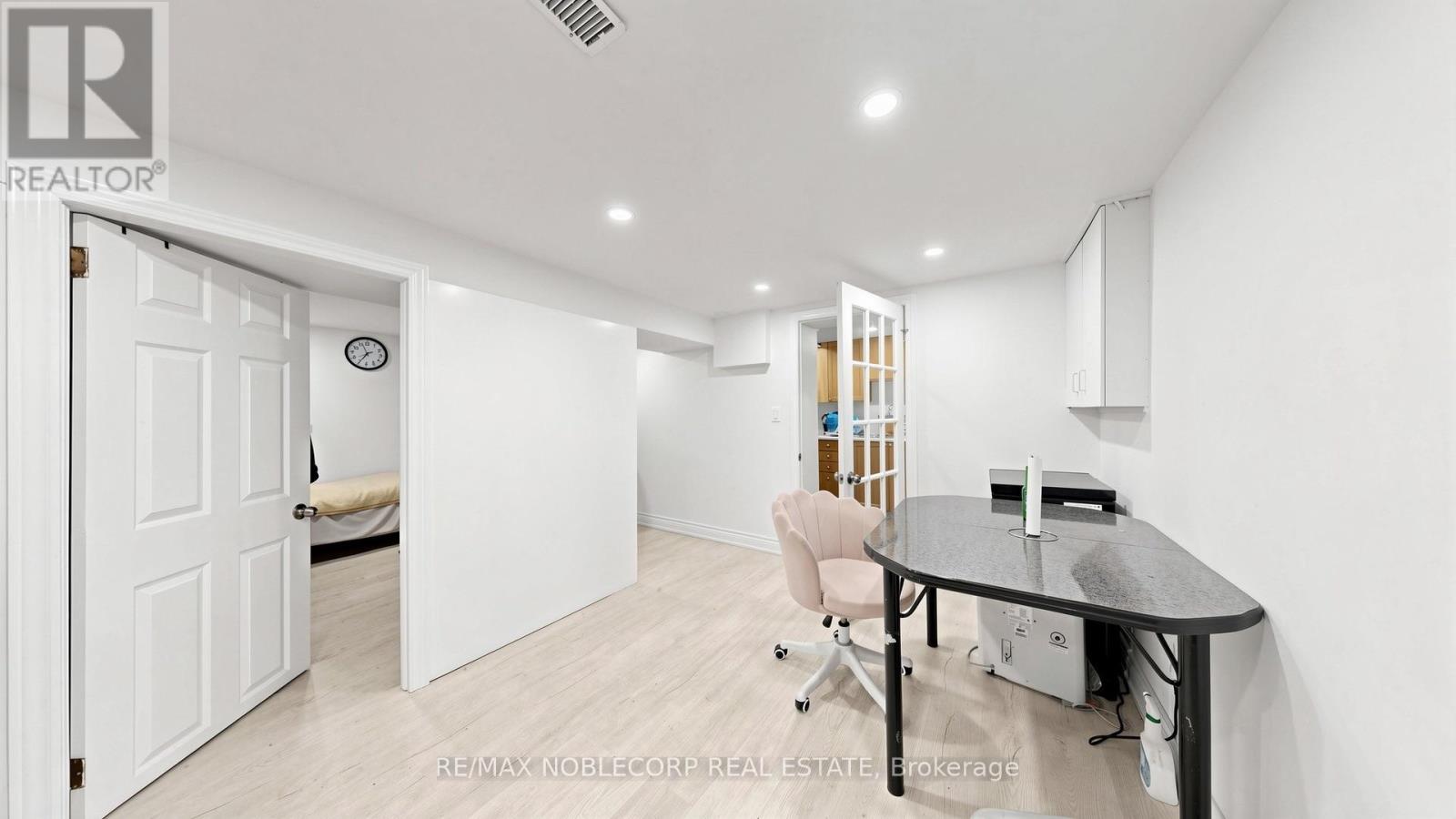 95 Snowood Court, Toronto, Ontario  M3N 1E7 - Photo 31 - W13622260