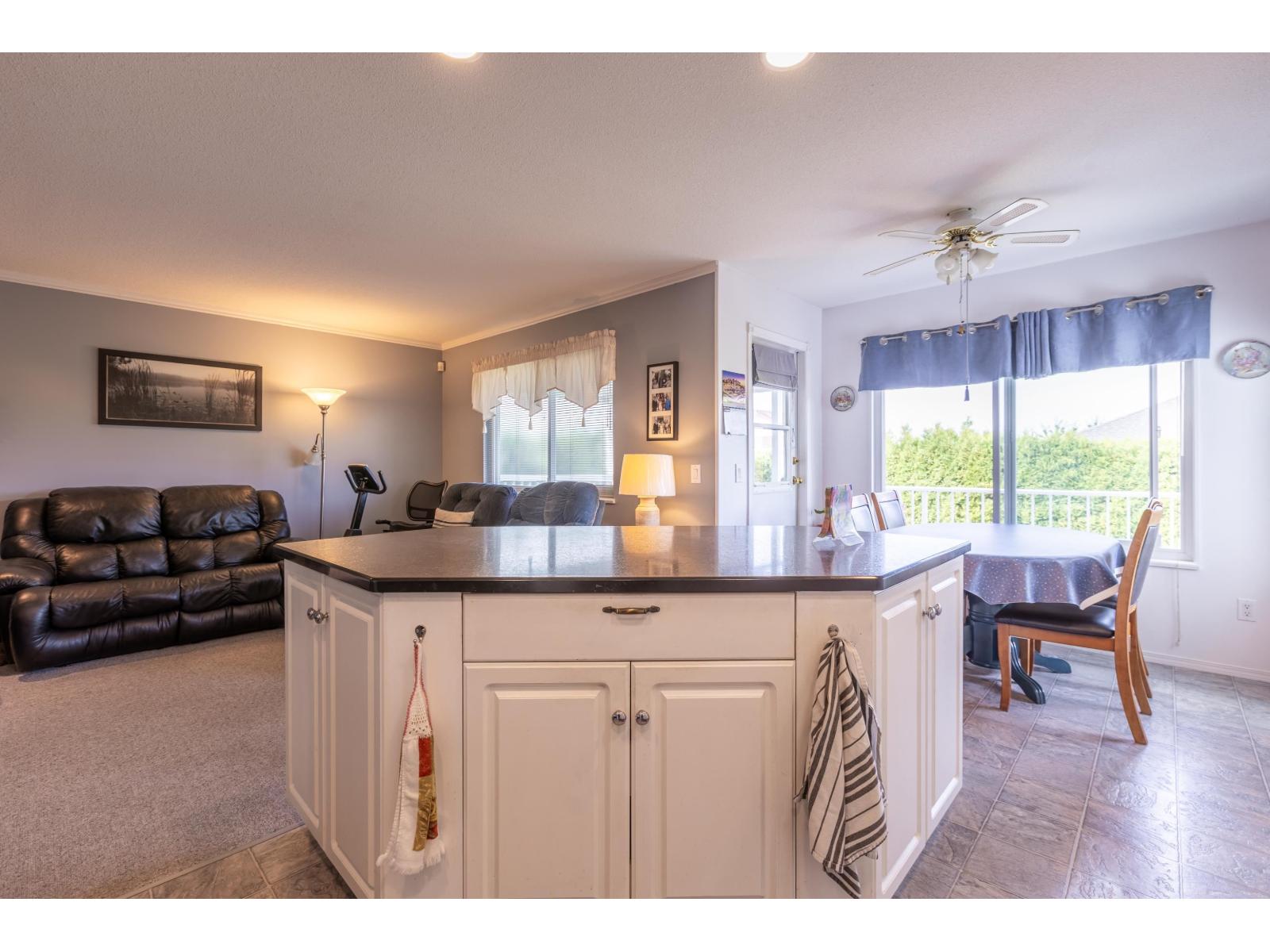 2901 Southern Place, Abbotsford, British Columbia  V2T 5H7 - Photo 9 - R3154586