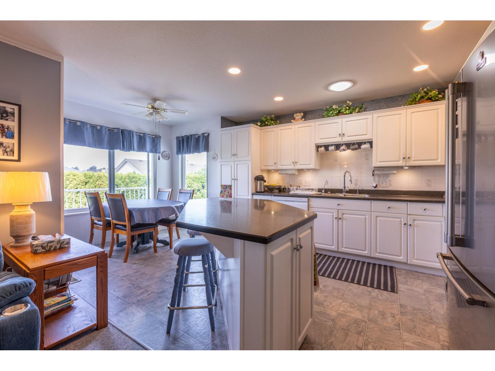 2901 Southern Place, Abbotsford, British Columbia  V2T 5H7 - Photo 8 - R3154586