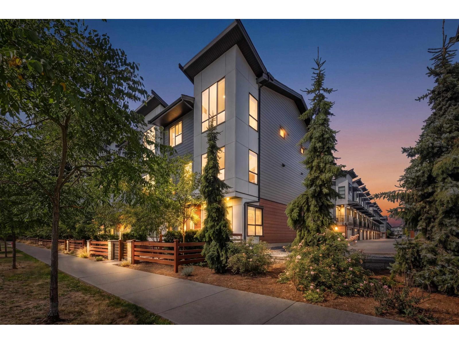 10 7177 194a Street, Surrey, British Columbia  V4N 6V6 - Photo 1 - R3155043