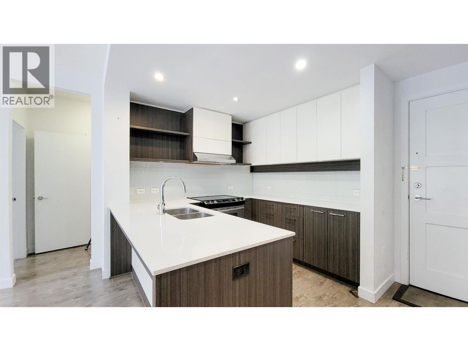 210 608 Como Lake Avenue, Coquitlam, British Columbia  V3J 0B2 - Photo 10 - R3154769