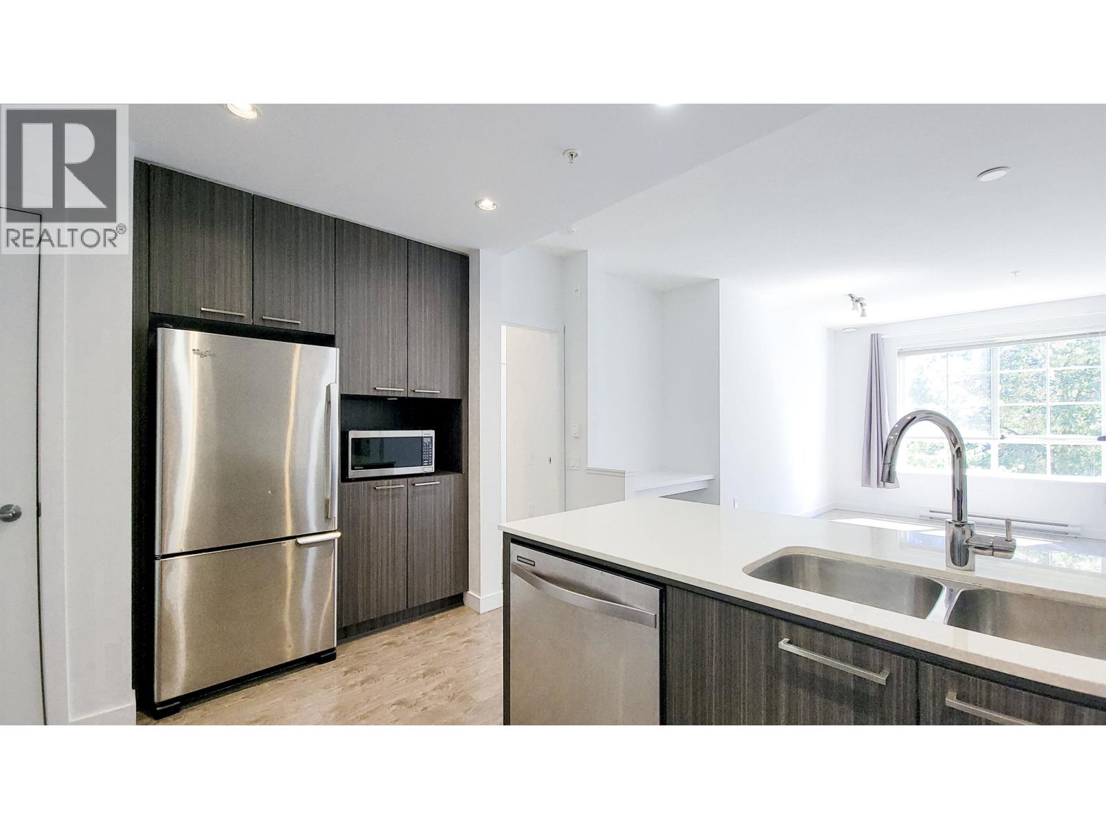 210 608 Como Lake Avenue, Coquitlam, British Columbia  V3J 0B2 - Photo 7 - R3154769