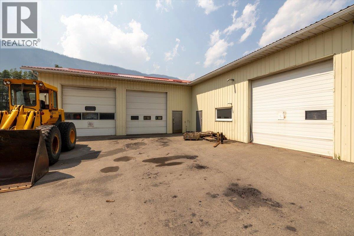 641 Sparwood Drive, Sparwood, British Columbia  V0B 2G1 - Photo 15 - 10396013
