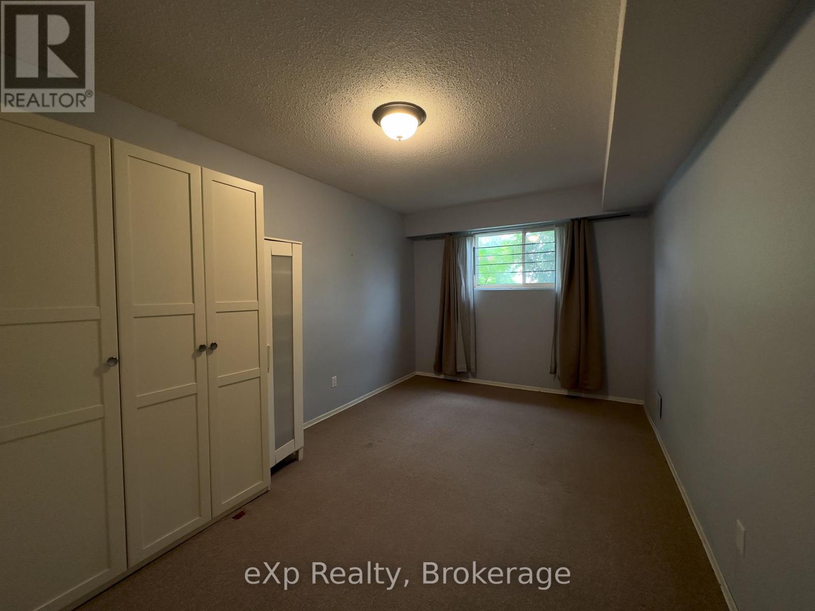 7601 Lockington Crescent, Mississauga, Ontario  L4T 2V6 - Photo 23 - W13652368