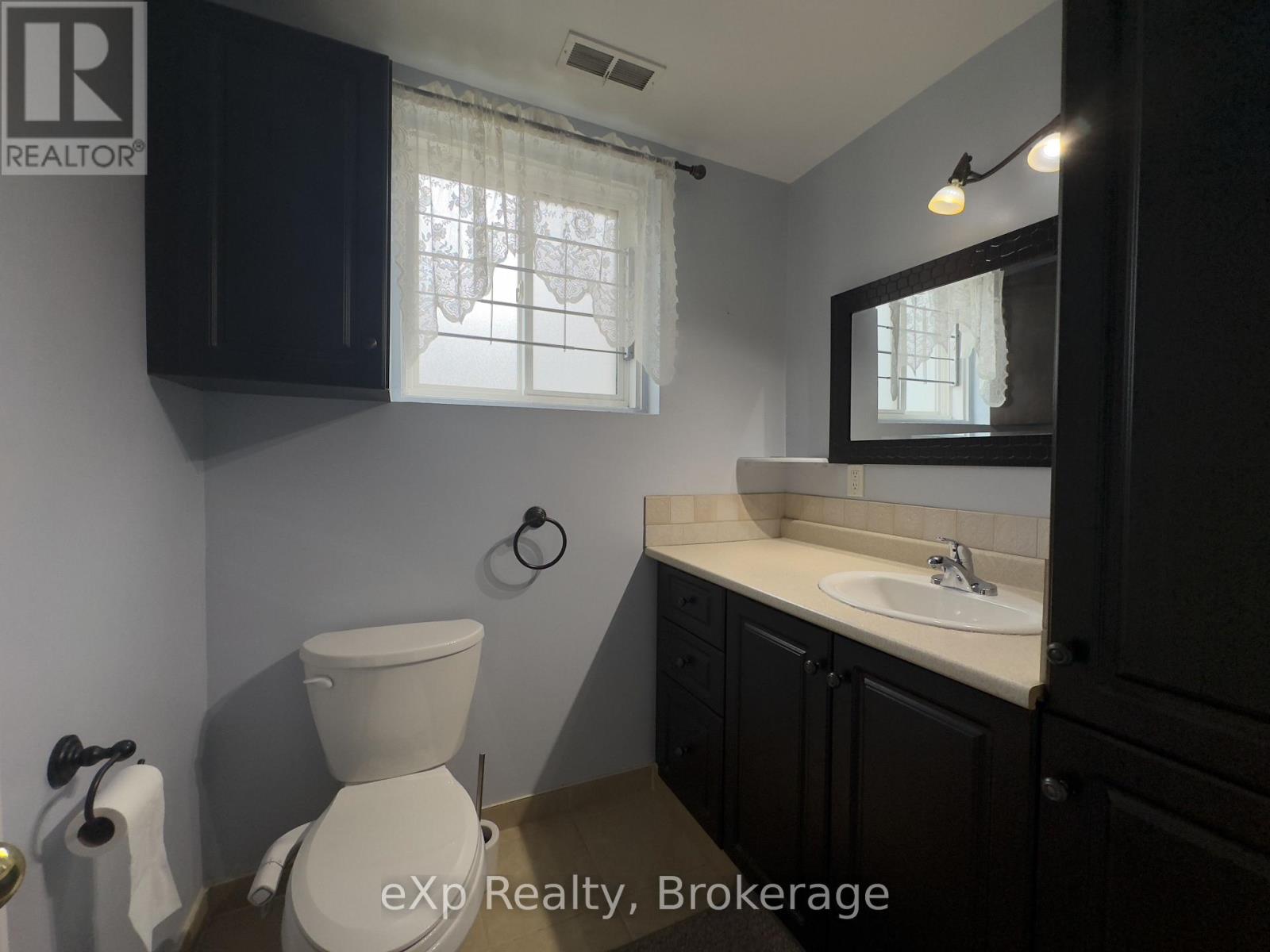 7601 Lockington Crescent, Mississauga, Ontario  L4T 2V6 - Photo 24 - W13652368