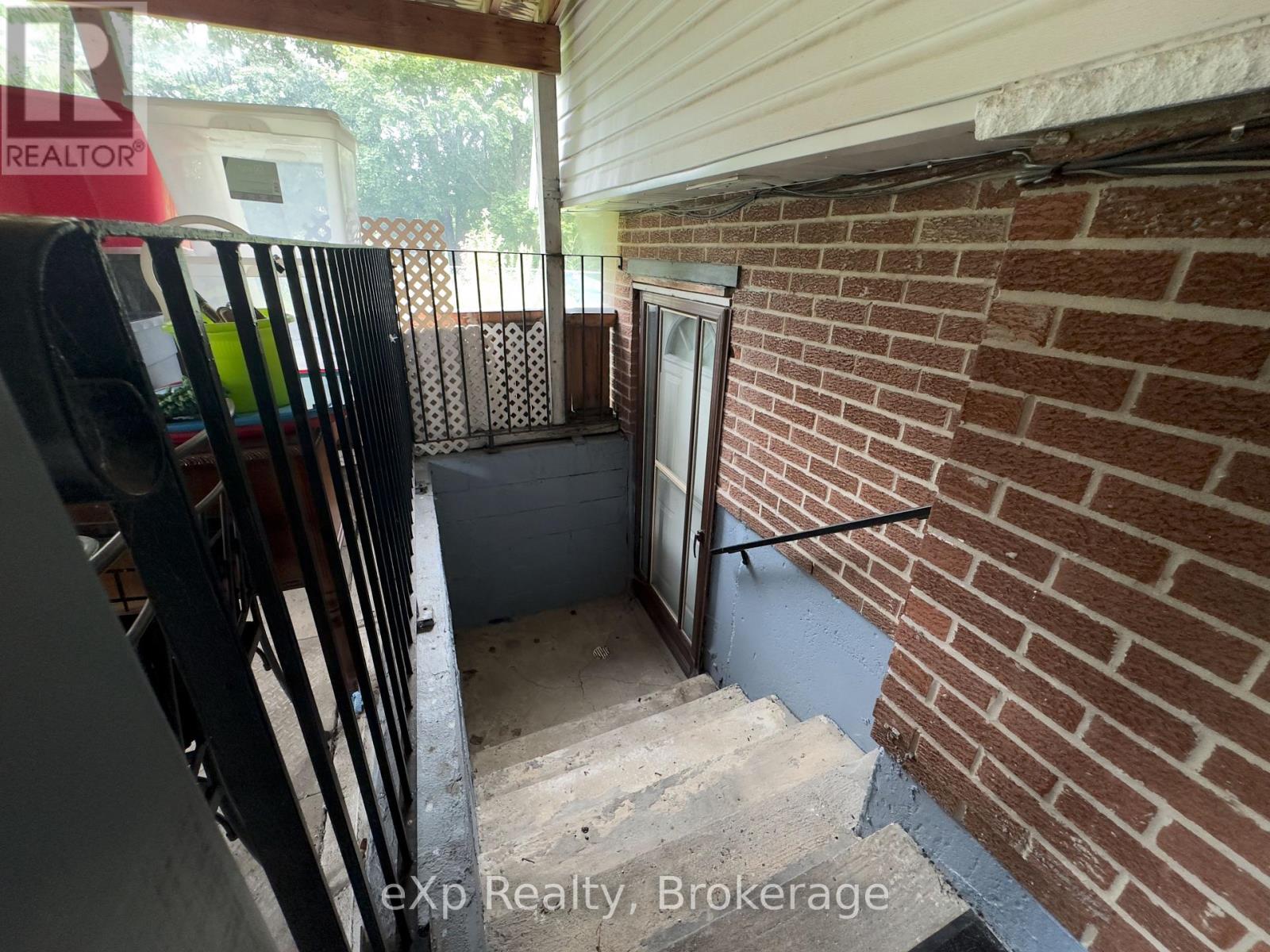7601 Lockington Crescent, Mississauga, Ontario  L4T 2V6 - Photo 28 - W13652368