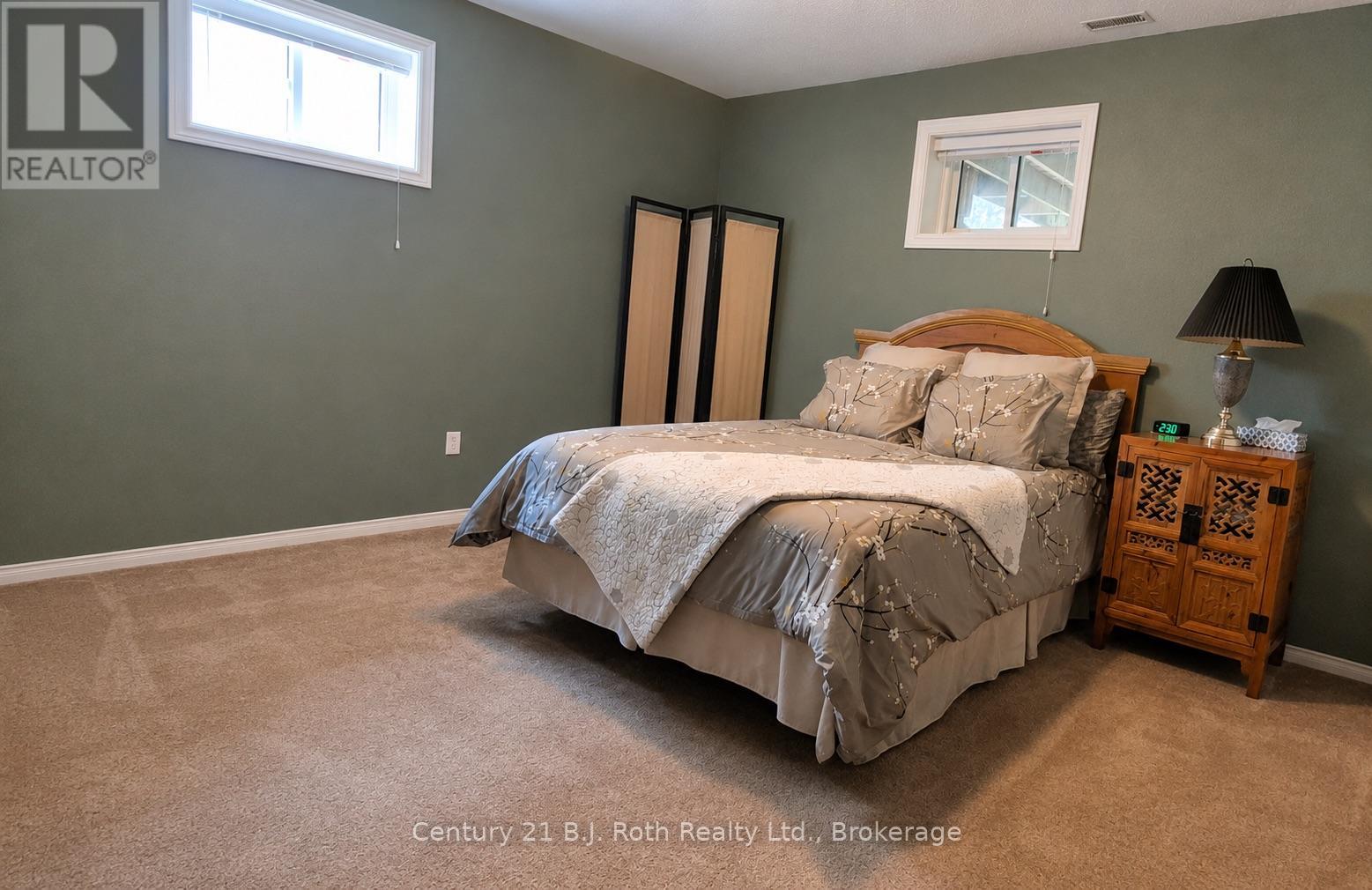 116 Dyer Drive, Wasaga Beach, Ontario  L9Z 1E5 - Photo 18 - S13666170