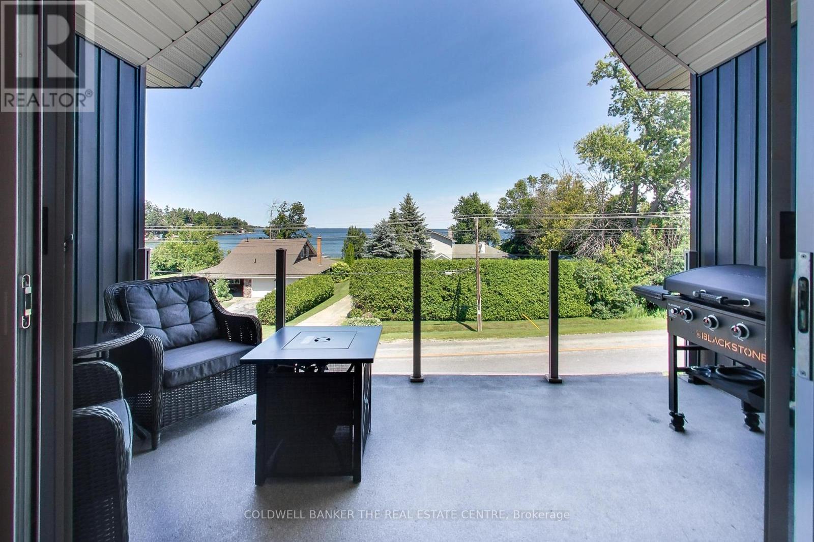 224 Lakeshore Road E, Oro-Medonte, Ontario  L0L 2E0 - Photo 10 - S13656792
