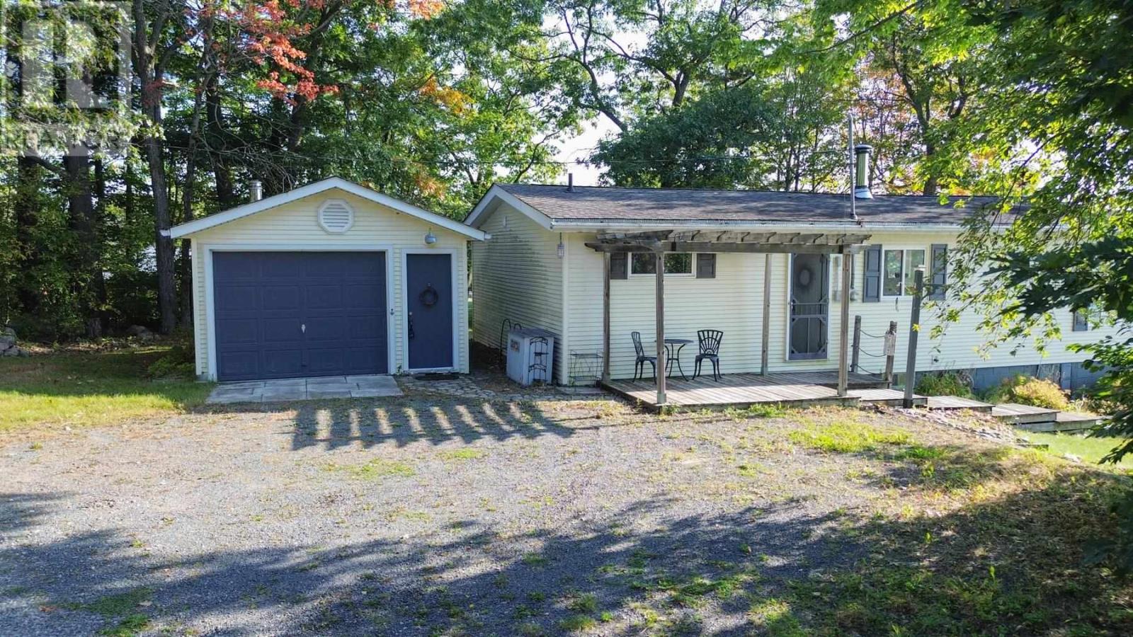 647b Lakeshore Dr, Tarbutt, Ontario  P0R 1E0 - Photo 21 - SM262157