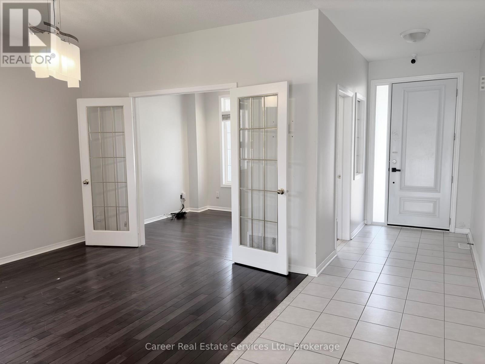12 Cragg Crescent, Ajax, Ontario  L1T 0E4 - Photo 3 - E13666598