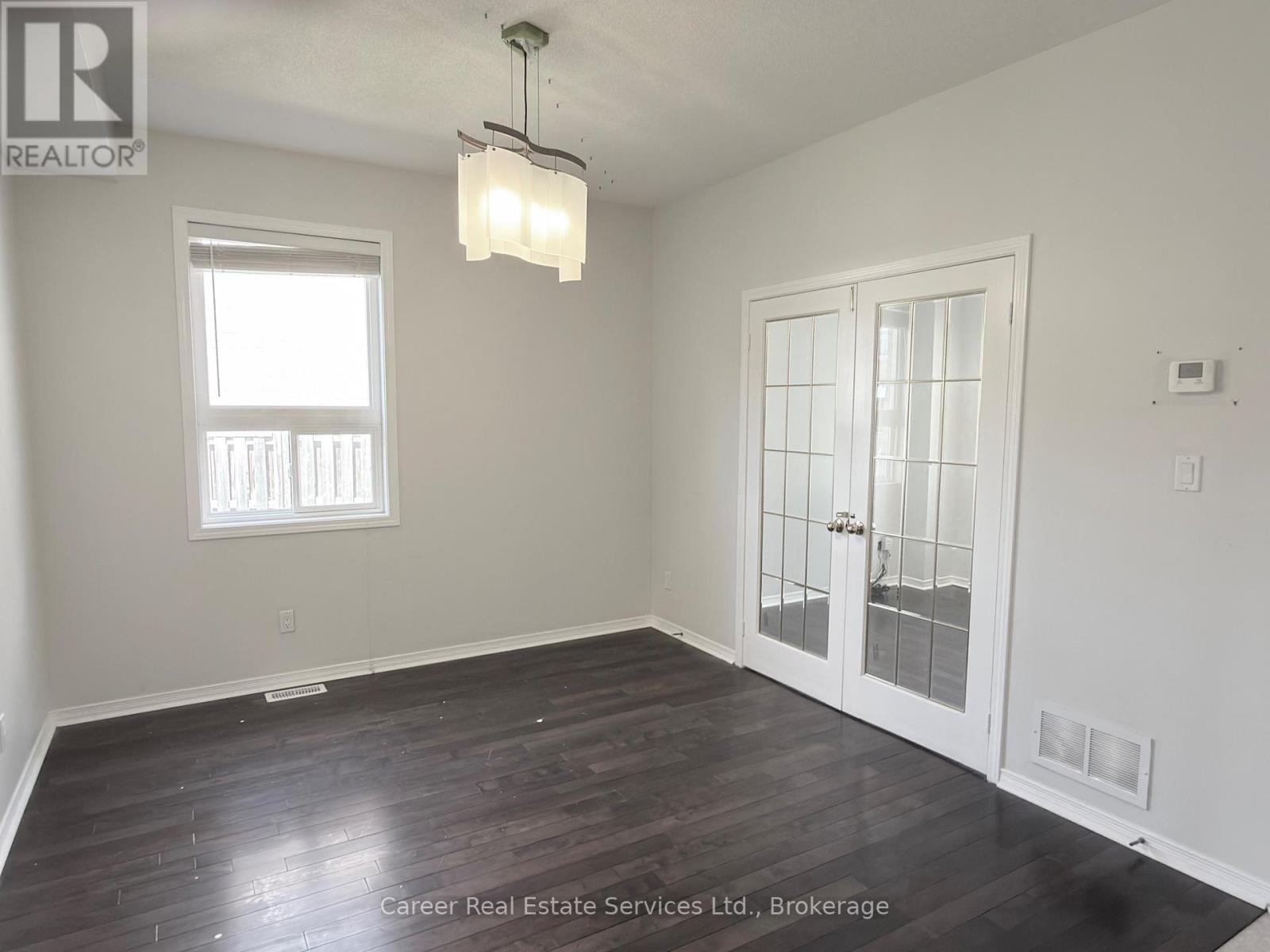 12 Cragg Crescent, Ajax, Ontario  L1T 0E4 - Photo 5 - E13666598