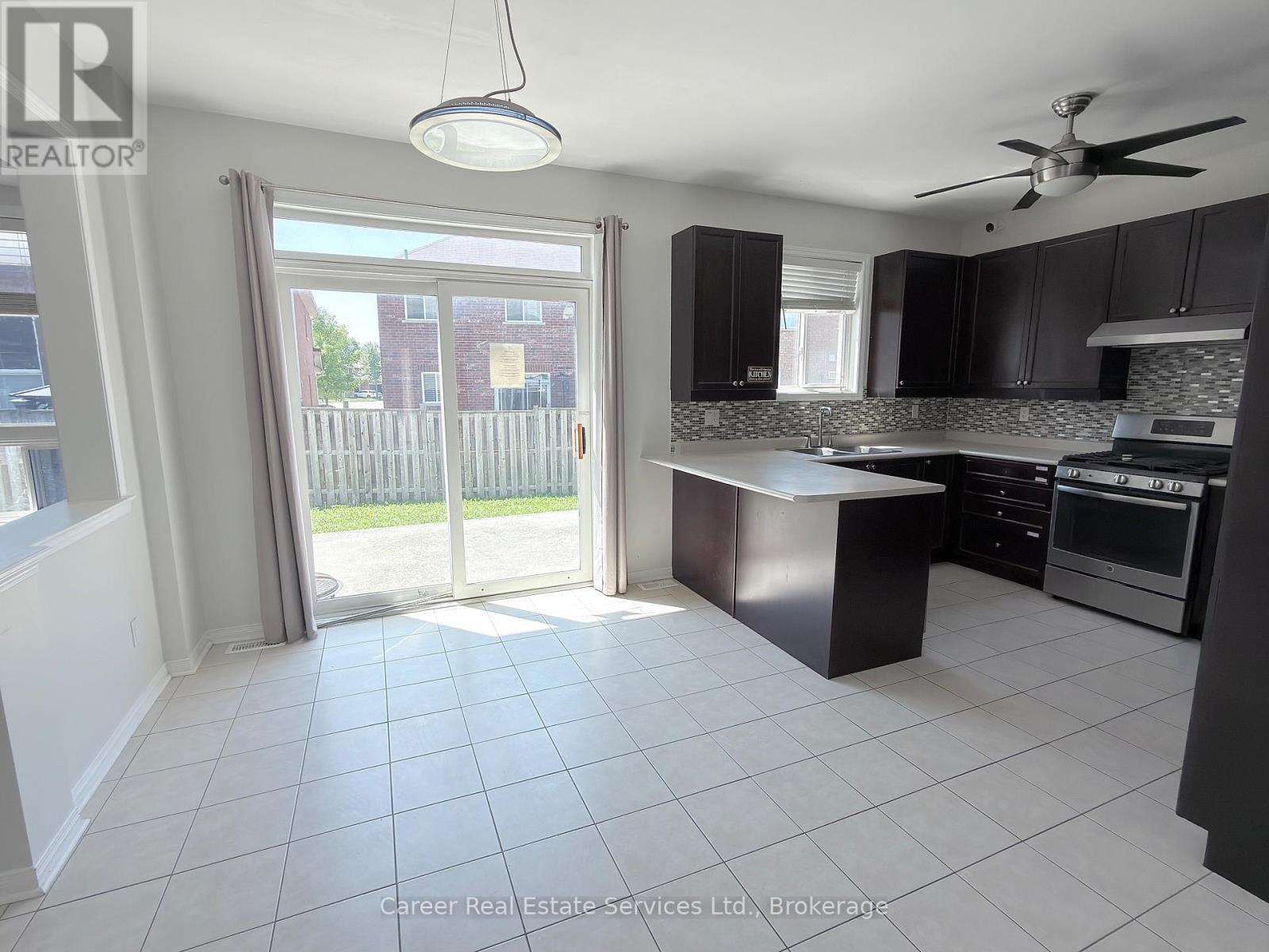 12 Cragg Crescent, Ajax, Ontario  L1T 0E4 - Photo 6 - E13666598