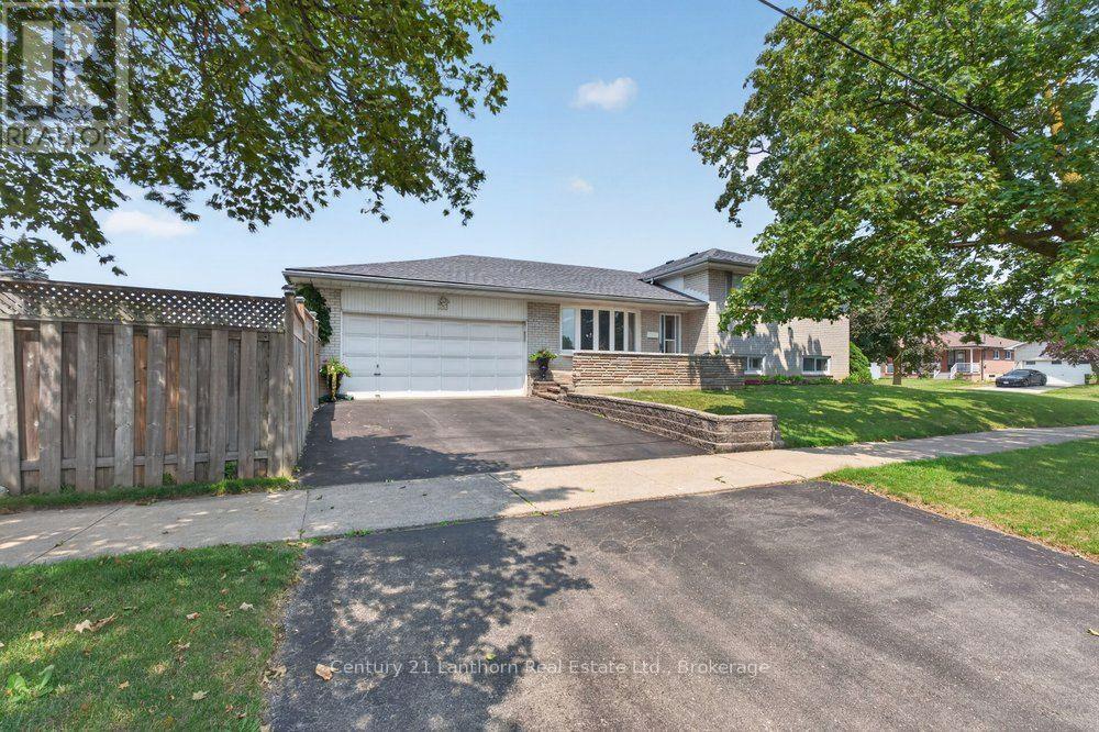 333 Jeffcoat Drive, Toronto, Ontario  M9W 3E4 - Photo 1 - W13667538
