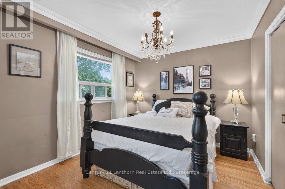 333 Jeffcoat Drive, Toronto, Ontario  M9W 3E4 - Photo 14 - W13667538