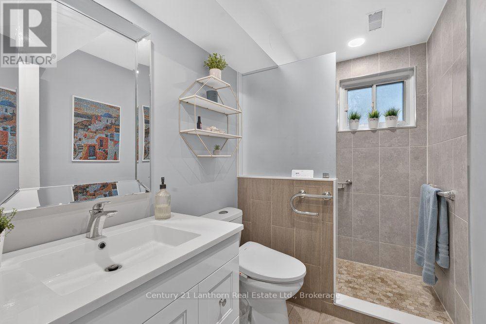 333 Jeffcoat Drive, Toronto, Ontario  M9W 3E4 - Photo 31 - W13667538