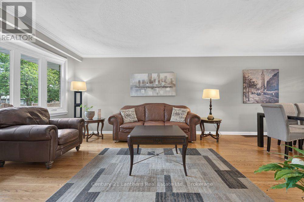 333 Jeffcoat Drive, Toronto, Ontario  M9W 3E4 - Photo 6 - W13667538