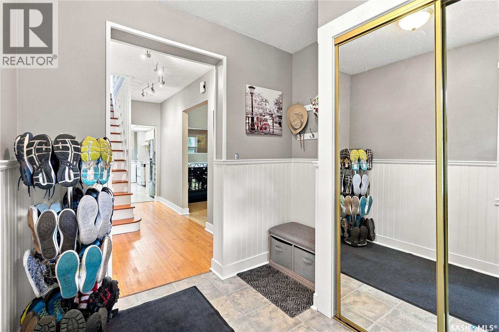 3208 Victoria Avenue, Regina, Saskatchewan  S4T 1L4 - Photo 3 - SK045343