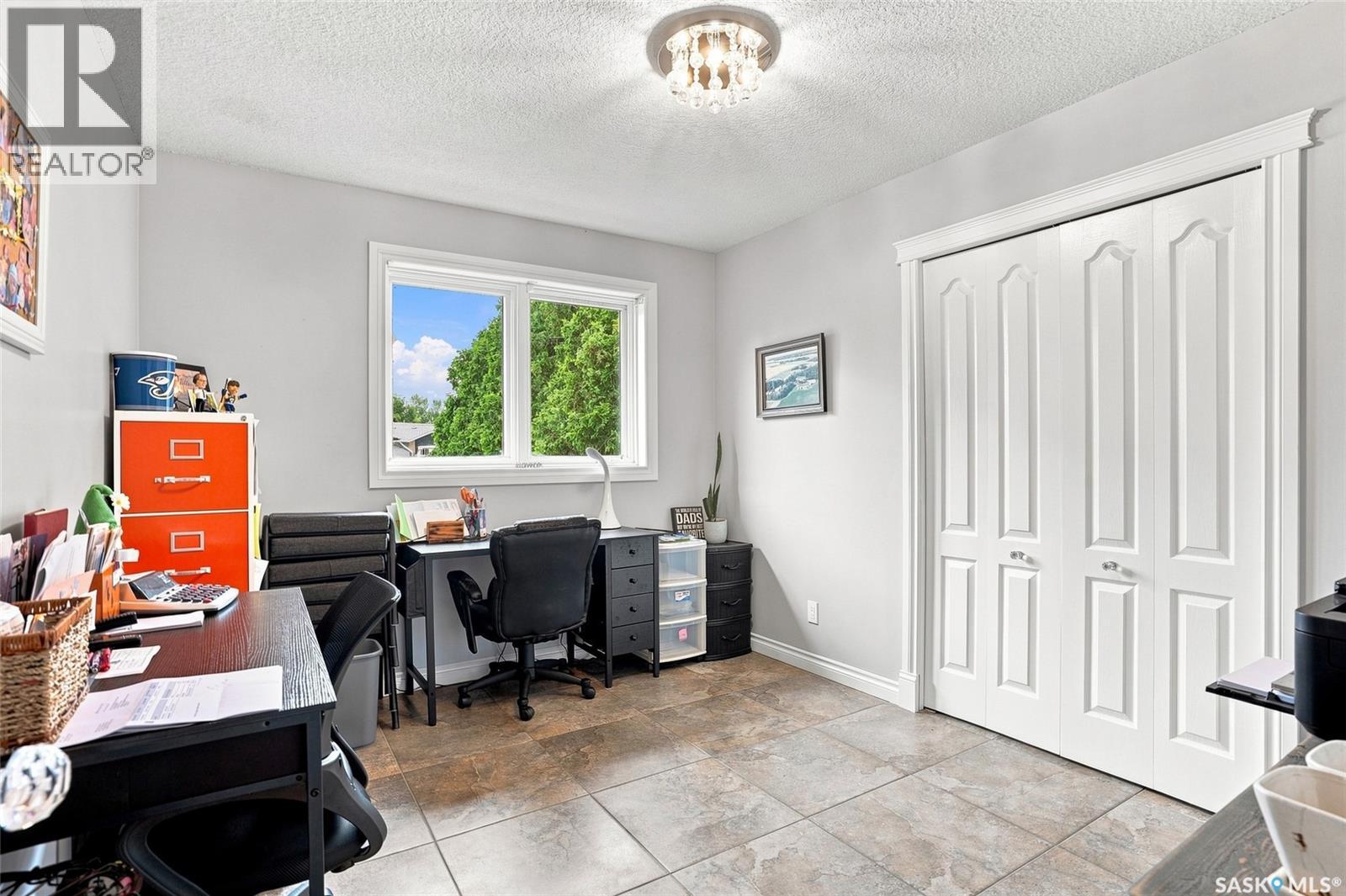 223 Egnatoff Crescent, Saskatoon, Saskatchewan  S7K 7S2 - Photo 20 - SK045326