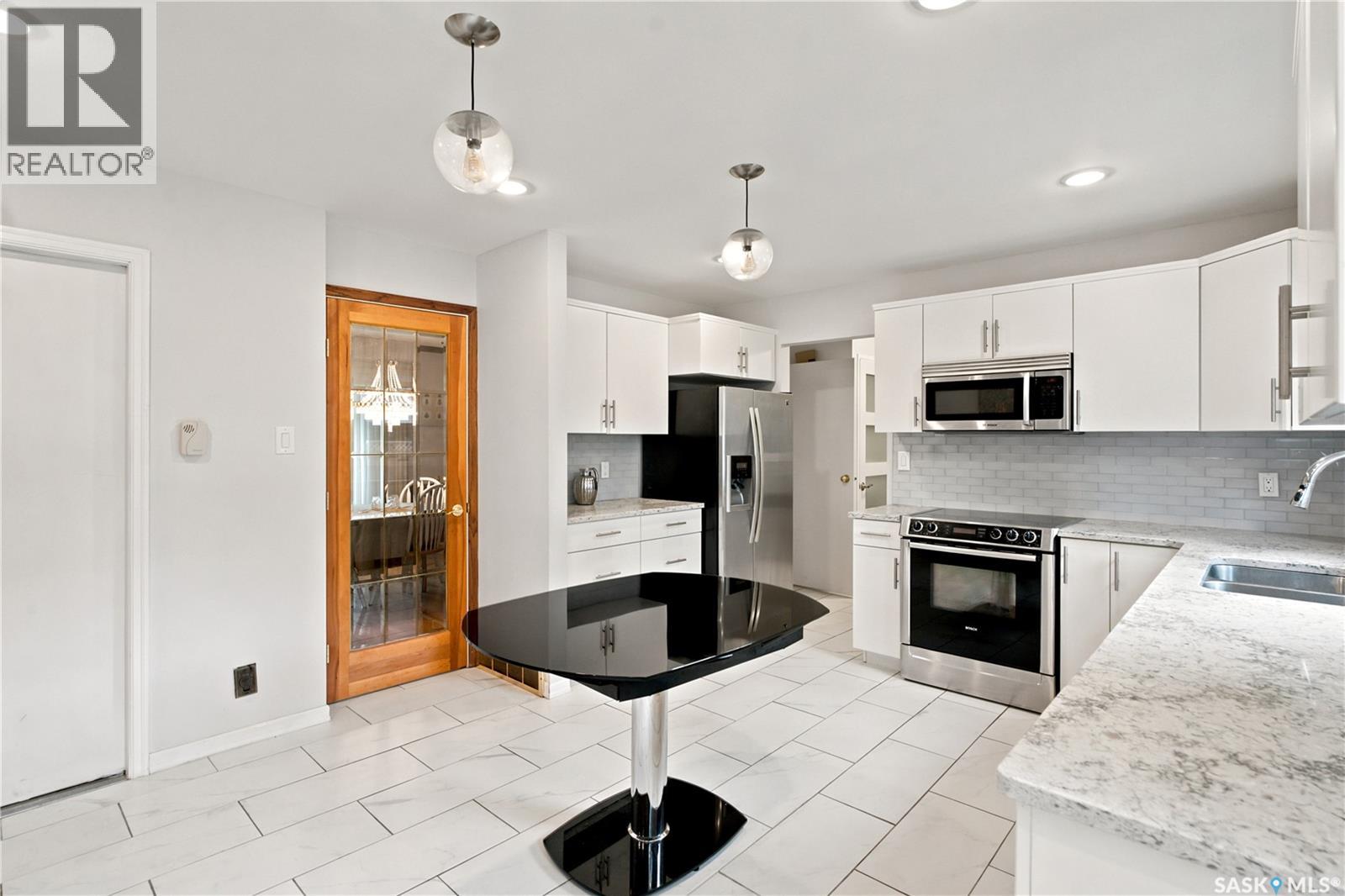 225 Clearwater Court, Saskatoon, Saskatchewan  S7K 3Y9 - Photo 15 - SK043628