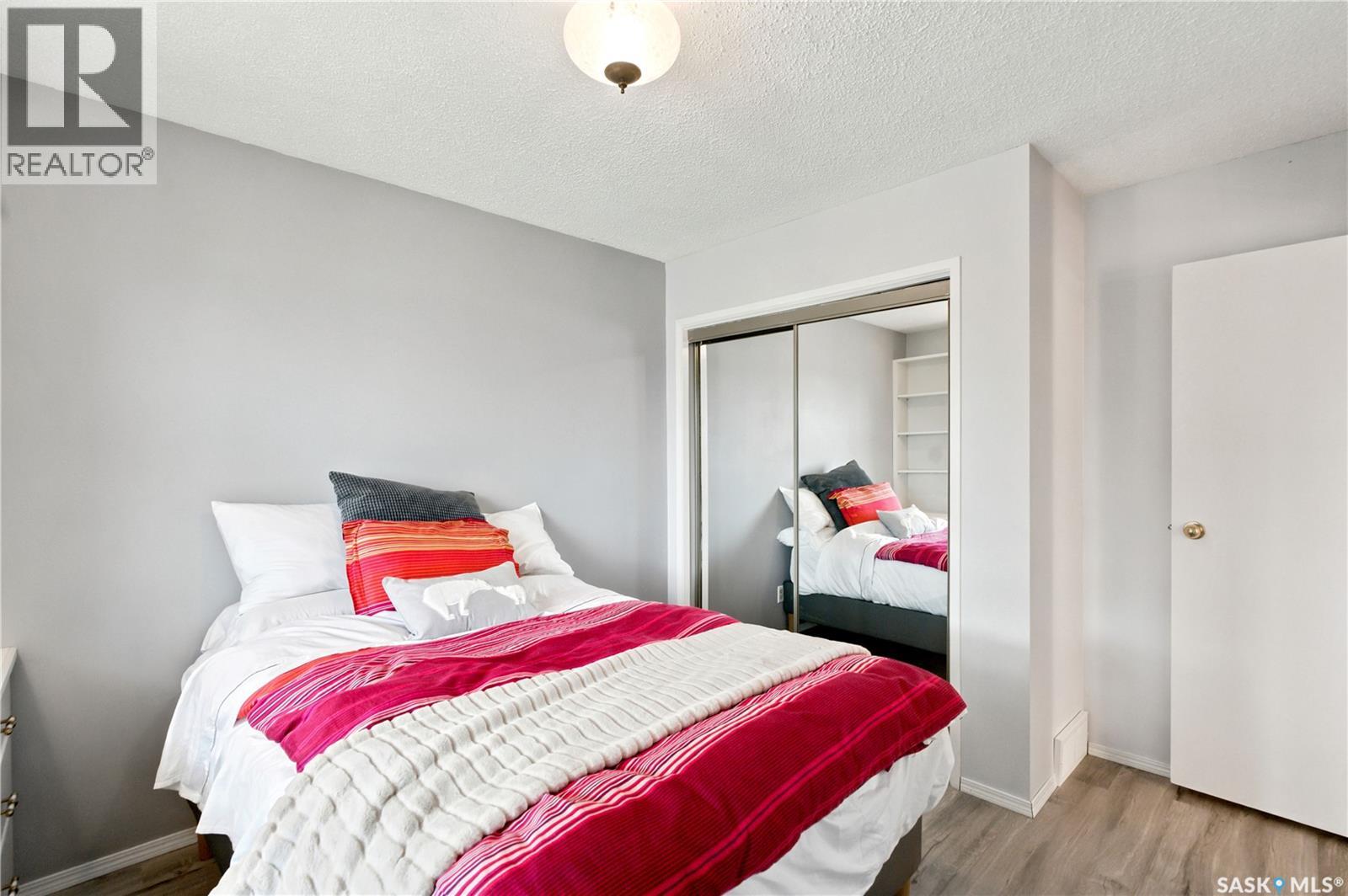 225 Clearwater Court, Saskatoon, Saskatchewan  S7K 3Y9 - Photo 36 - SK043628