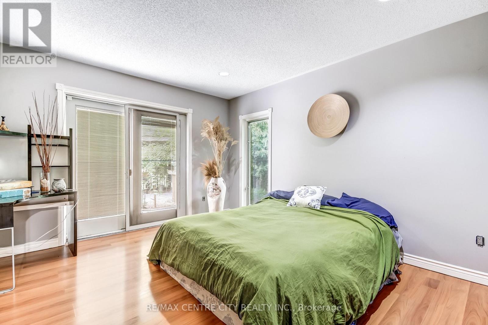 10308 Greenpark Drive, Southwold, Ontario  N5P 3T2 - Photo 11 - X13667540