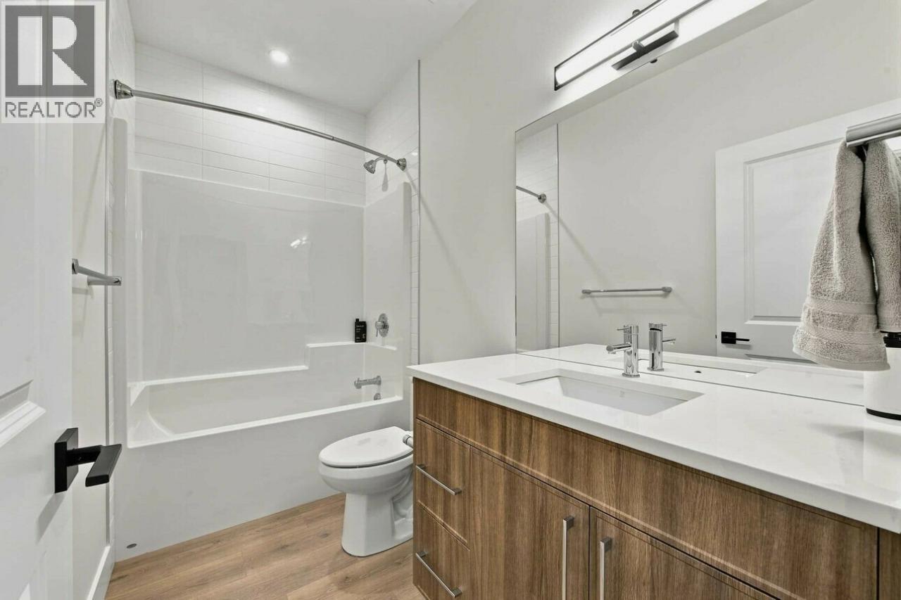 2071 Cortina Drive, Kelowna, British Columbia  V1P 1R3 - Photo 32 - 10397618