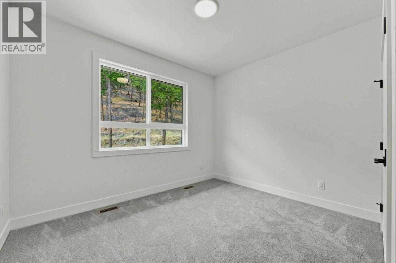 2071 Cortina Drive, Kelowna, British Columbia  V1P 1R3 - Photo 27 - 10397618