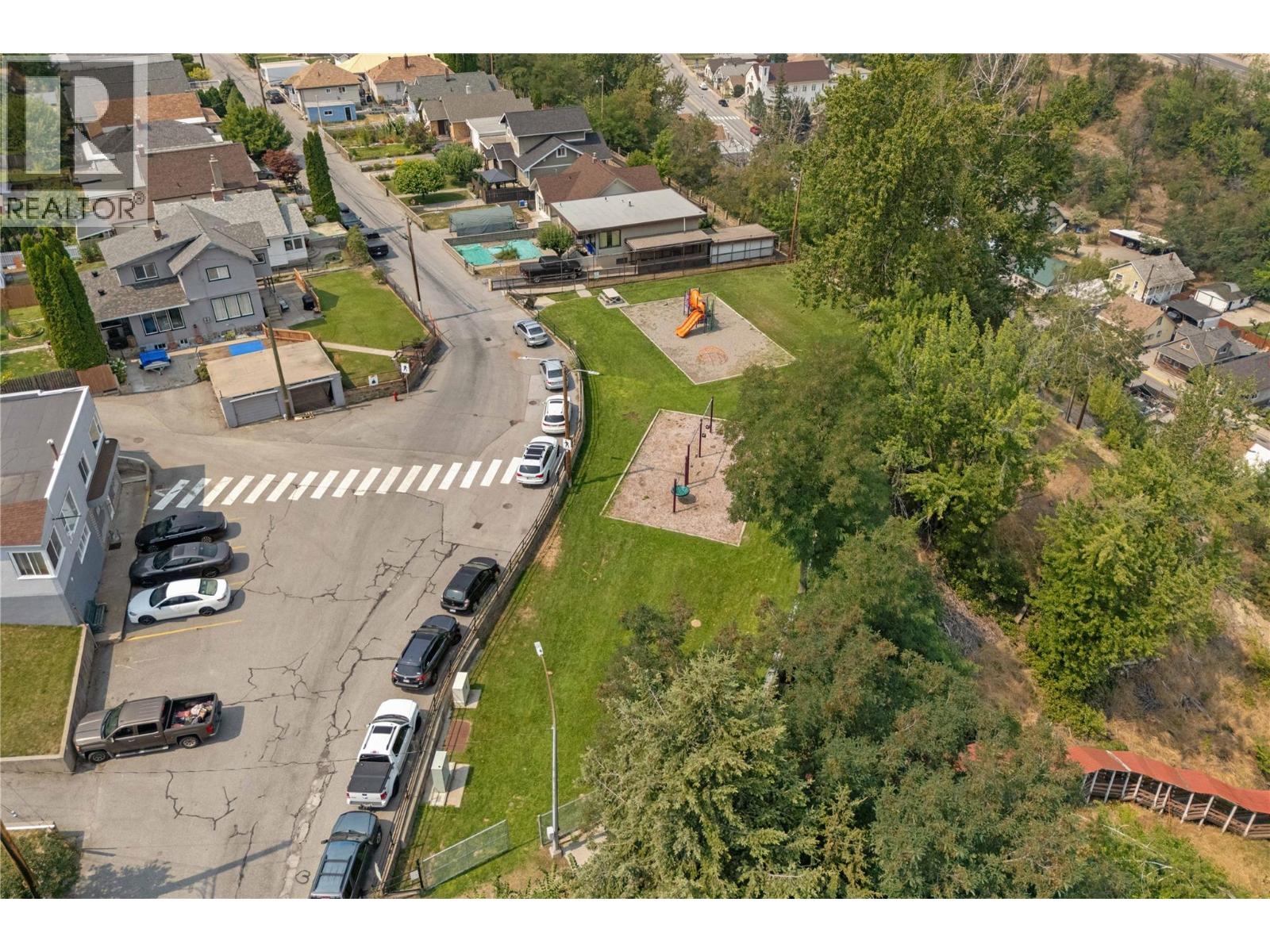 597 Binns Street, Trail, British Columbia V1R 3L3 - Photo 47 - 10397271