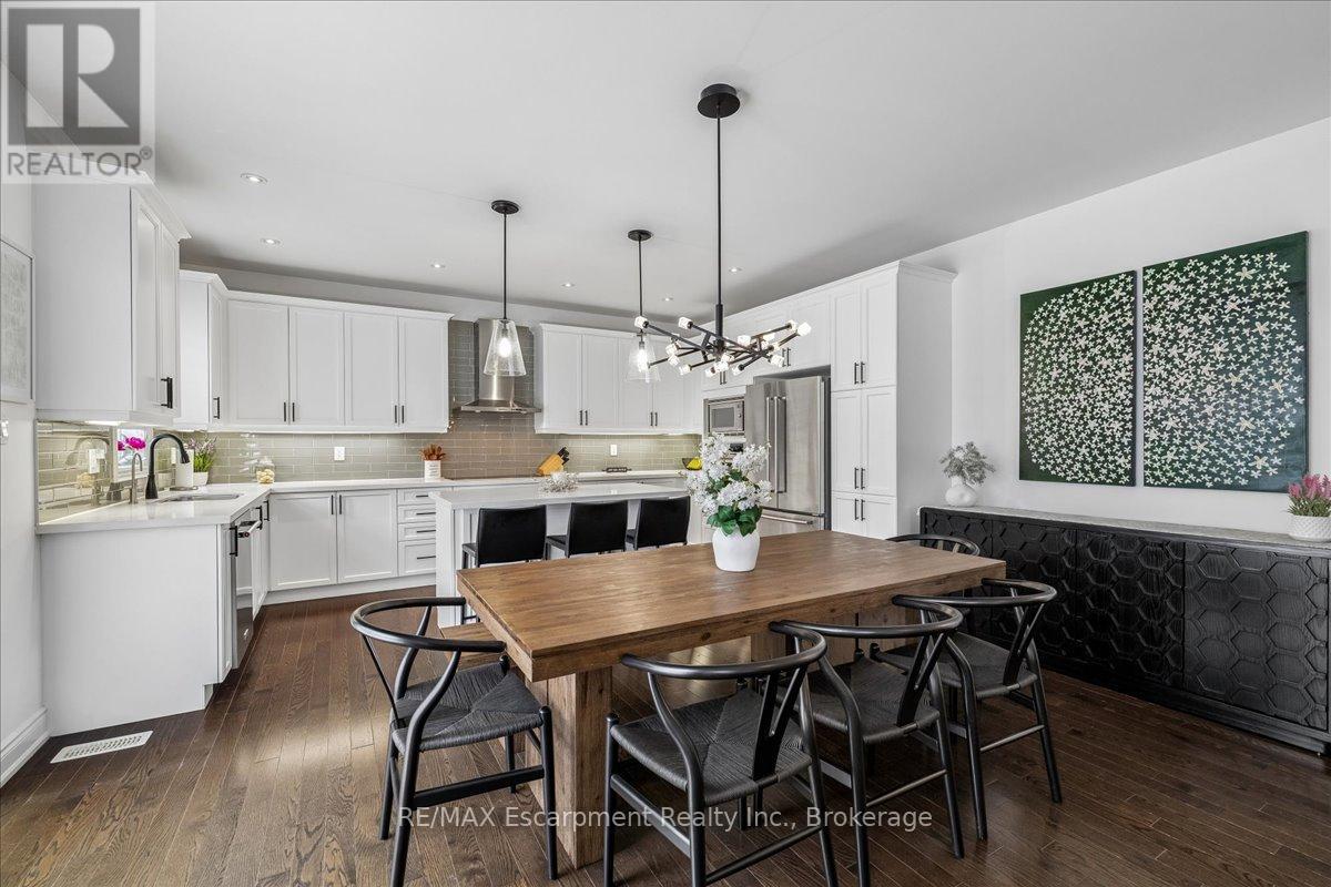 2400 Spring Meadow Way, Oakville, Ontario  L6M 0R6 - Photo 14 - W13667554