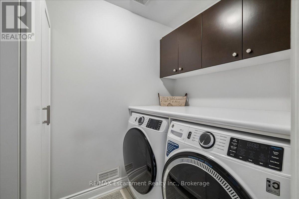 2400 Spring Meadow Way, Oakville, Ontario  L6M 0R6 - Photo 39 - W13667554