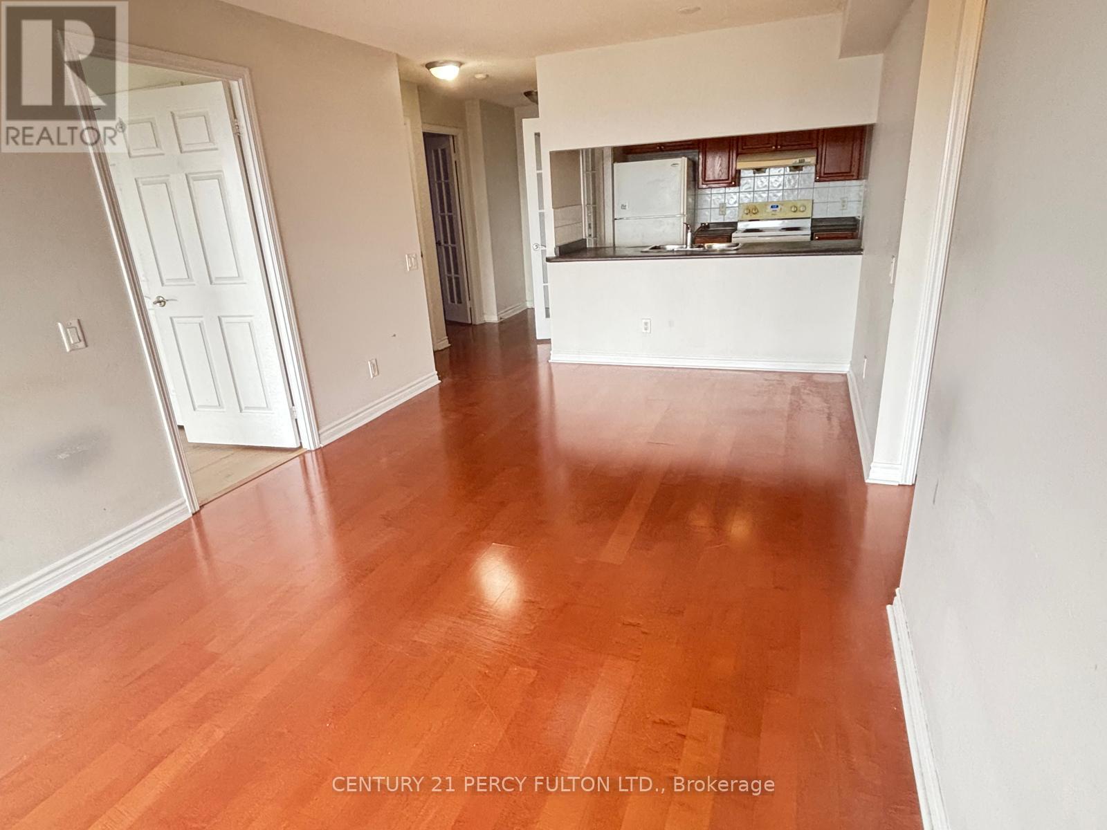 1101 - 8 Mondeo Drive, Toronto, Ontario  M1P 5C7 - Photo 2 - E13667552