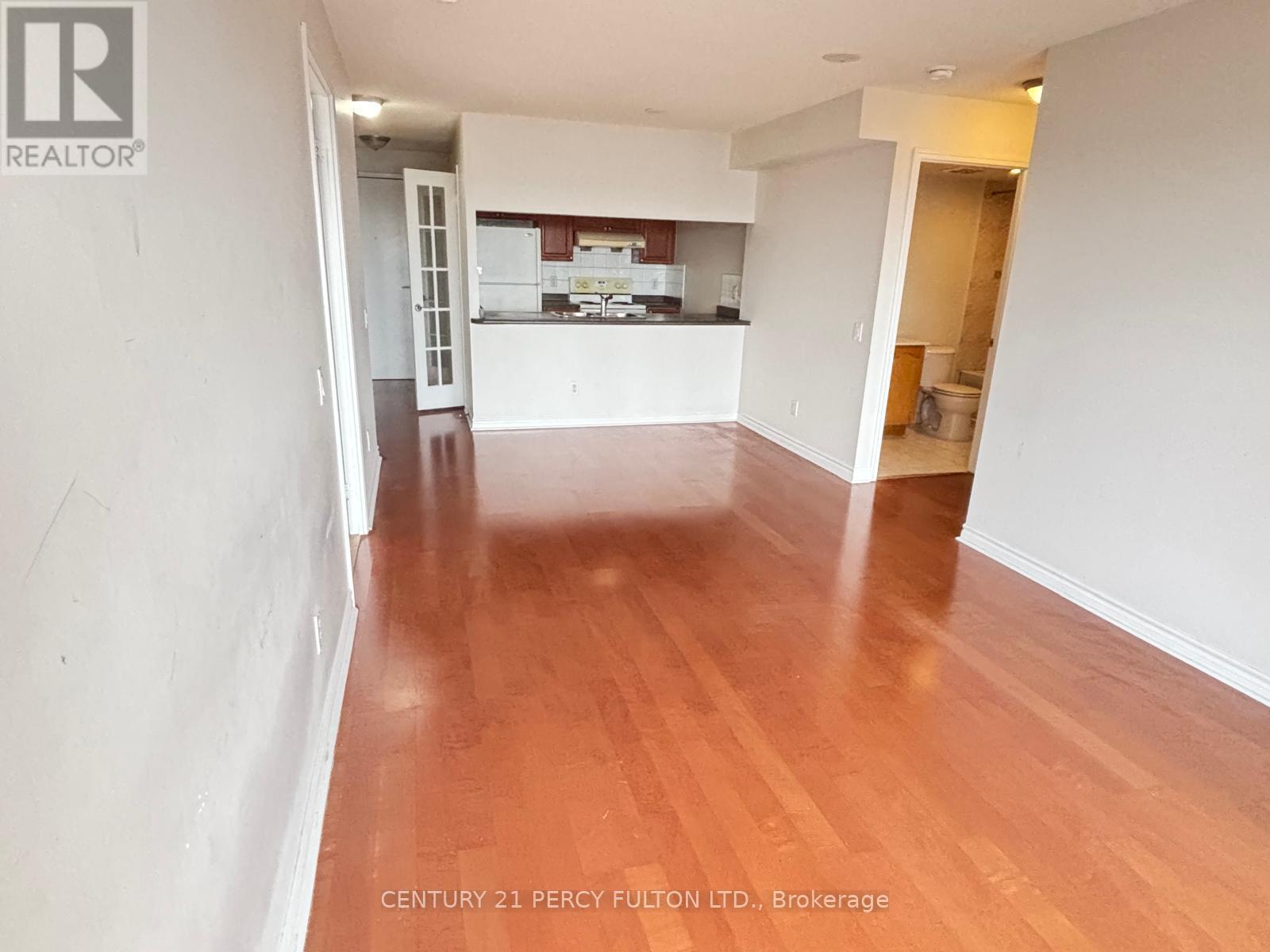 1101 - 8 Mondeo Drive, Toronto, Ontario  M1P 5C7 - Photo 4 - E13667552