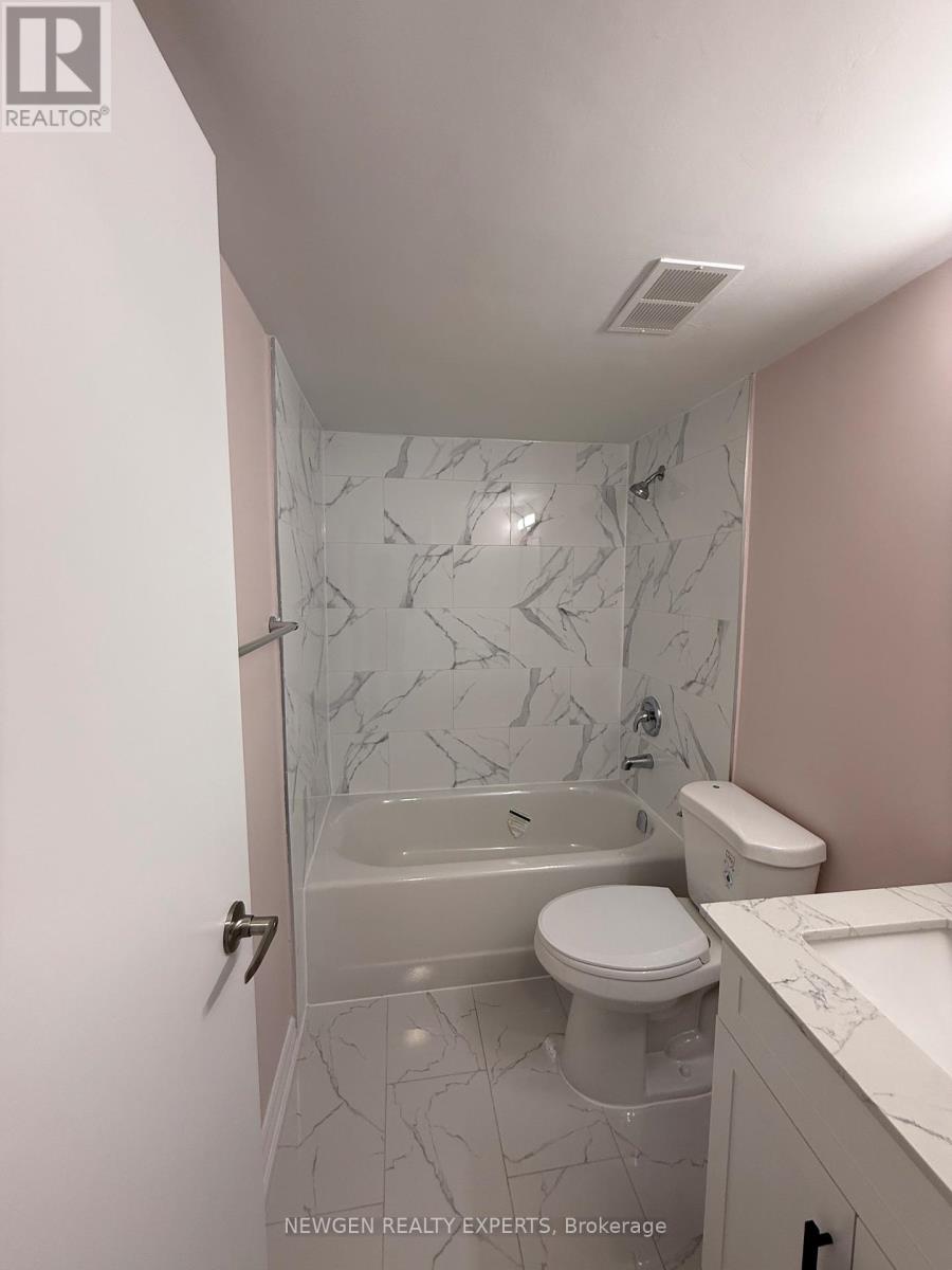 502 - 3 Massey Square, Toronto, Ontario M4C 5L5 - Photo 29 - E13667566