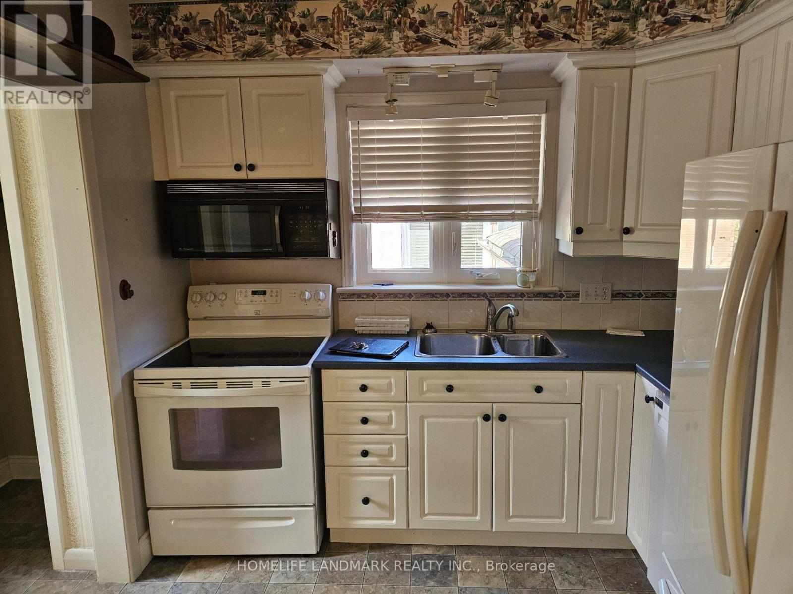 (Main) - 147 Fitzgibbon Avenue, Toronto, Ontario  M1K 4A6 - Photo 10 - E13667570