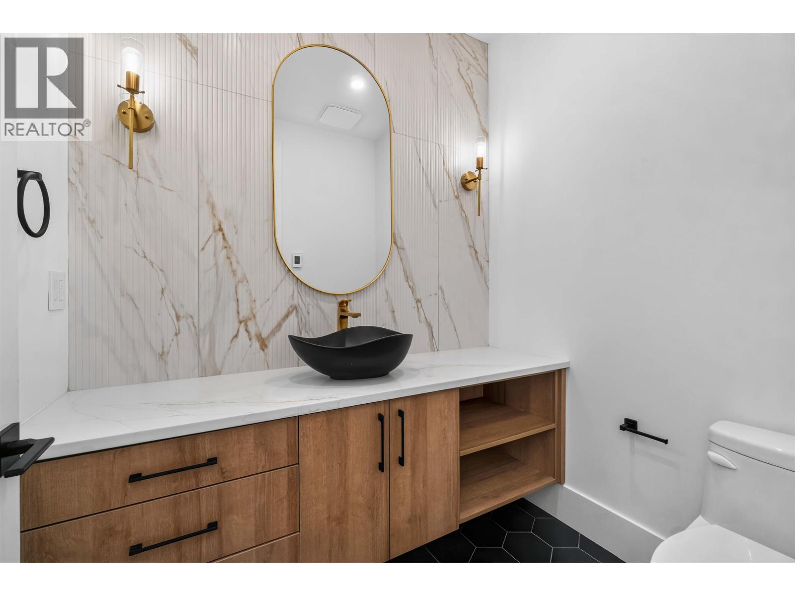 2 3271 E Georgia Street, Vancouver, British Columbia  V5K 2L2 - Photo 14 - R3155089