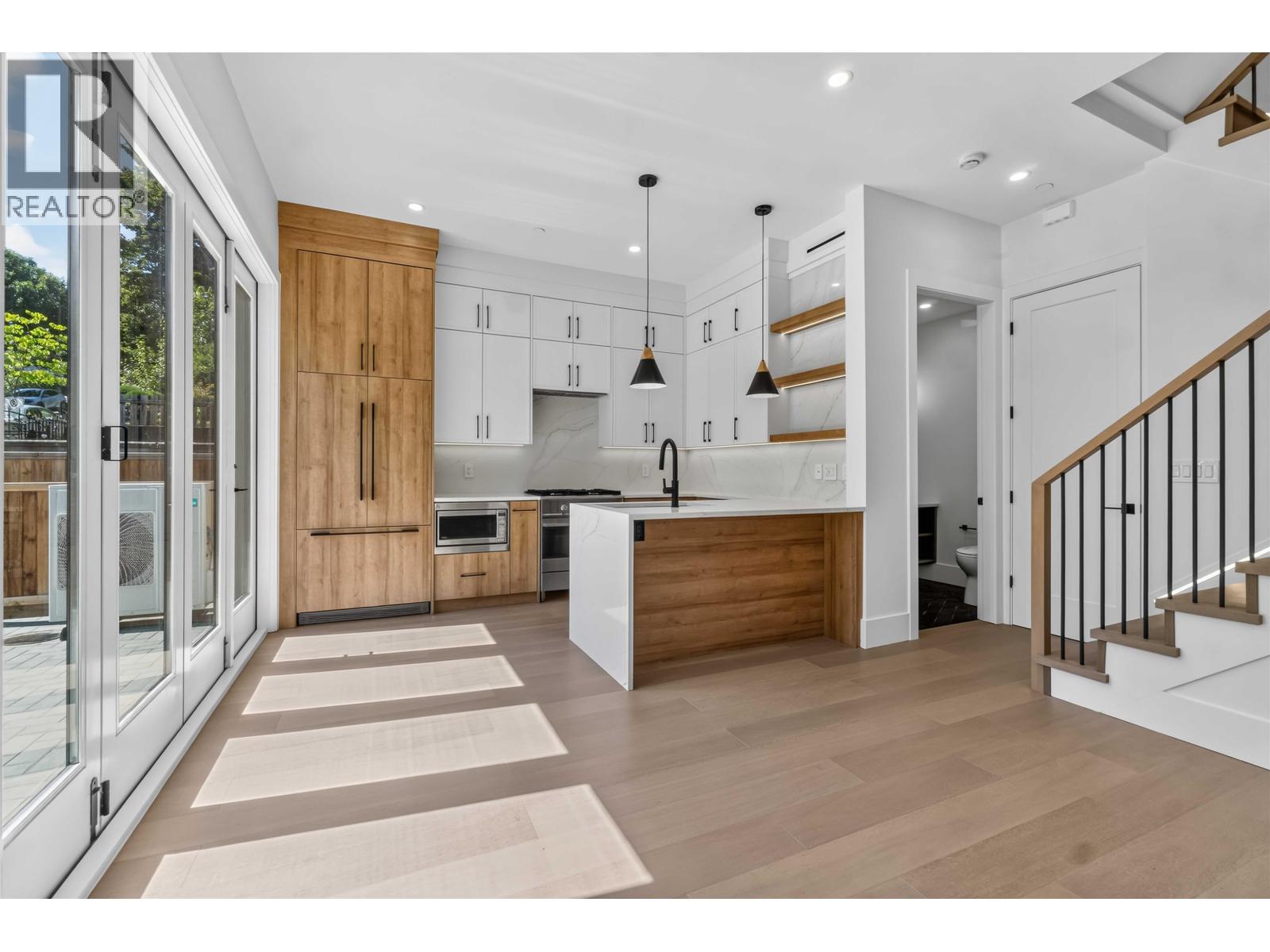 1 3271 E Georgia Street, Vancouver, British Columbia  V5K 2L2 - Photo 11 - R3155096