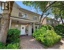 8 815 TOBRUCK AVENUE, North Vancouver, British Columbia