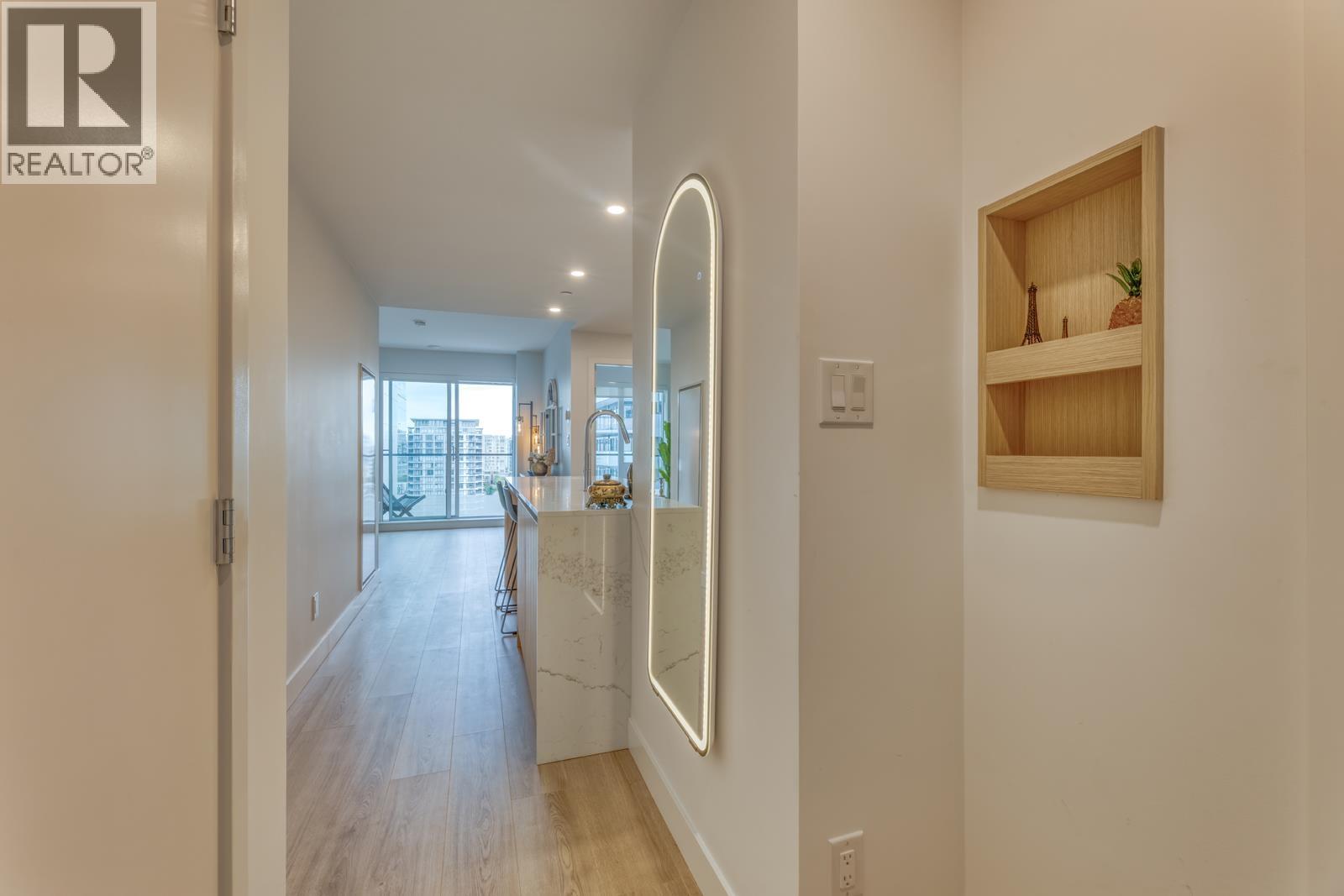 1207 5593 No. 3 Road, Richmond, British Columbia  V6X 0X6 - Photo 3 - R3155112