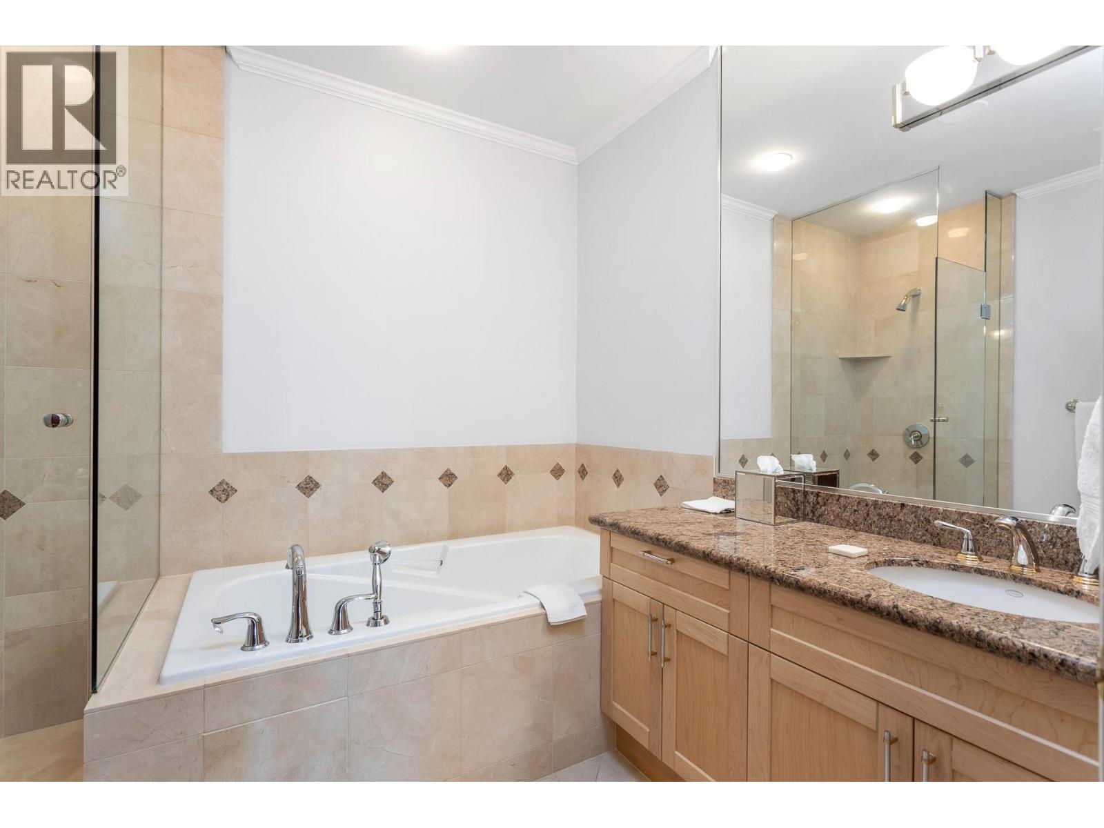Ph2 1777 Bayshore Drive, Vancouver, British Columbia  V6G 3H2 - Photo 31 - R3155115