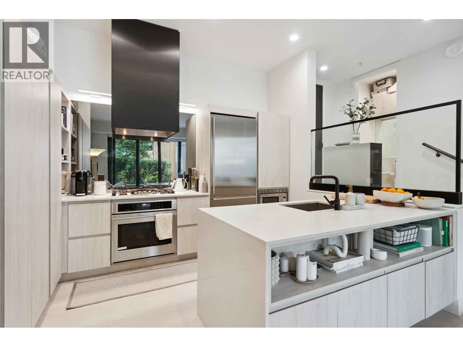 109 300 Salter Street, New Westminster, British Columbia  V3M 0L9 - Photo 10 - R3155119