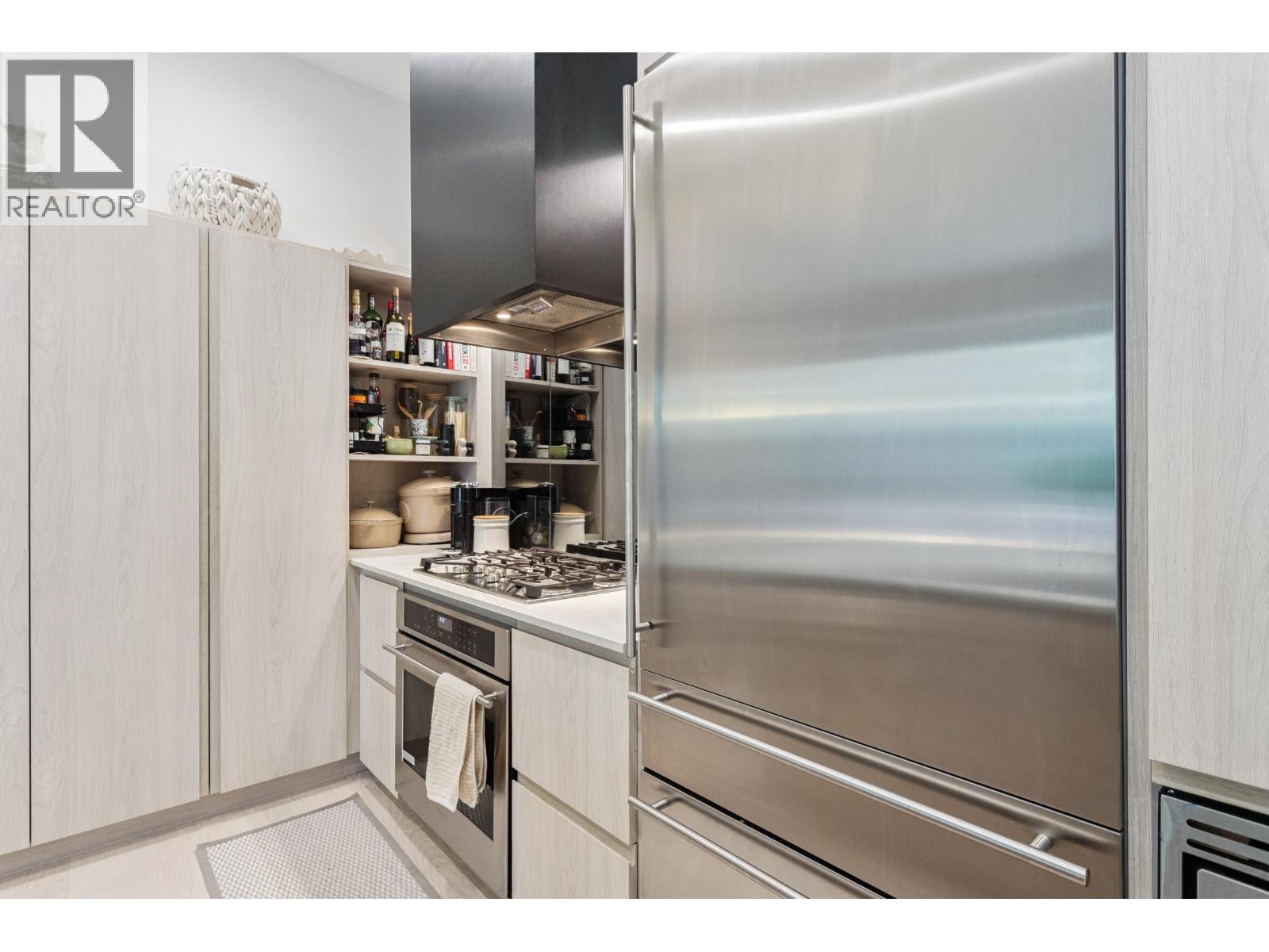 109 300 Salter Street, New Westminster, British Columbia  V3M 0L9 - Photo 11 - R3155119