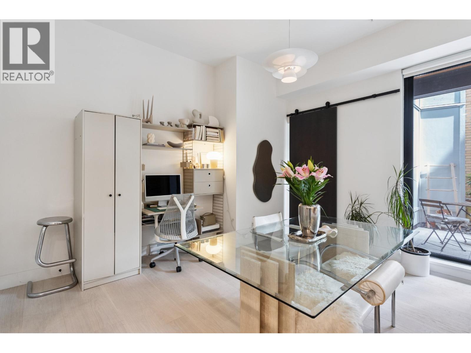 109 300 Salter Street, New Westminster, British Columbia  V3M 0L9 - Photo 5 - R3155119