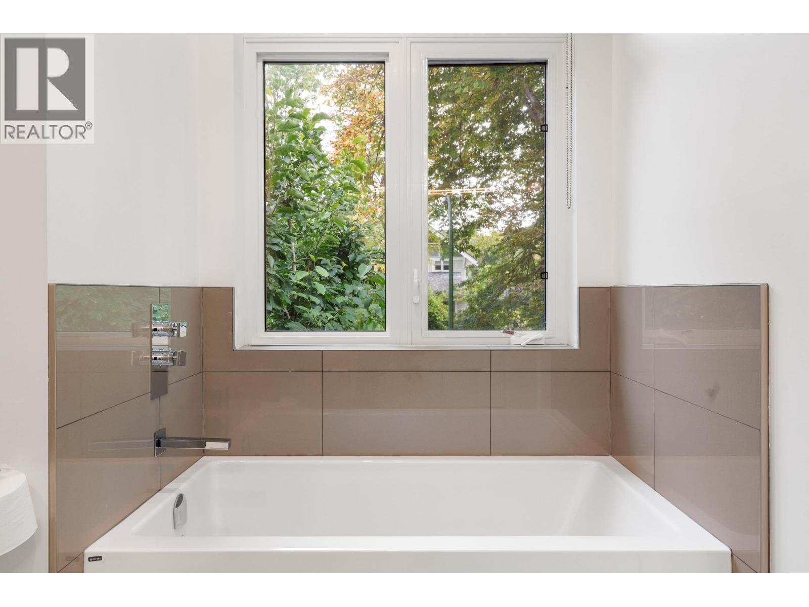 2727 W 14th Avenue, Vancouver, British Columbia  V6K 2X1 - Photo 13 - R3155134