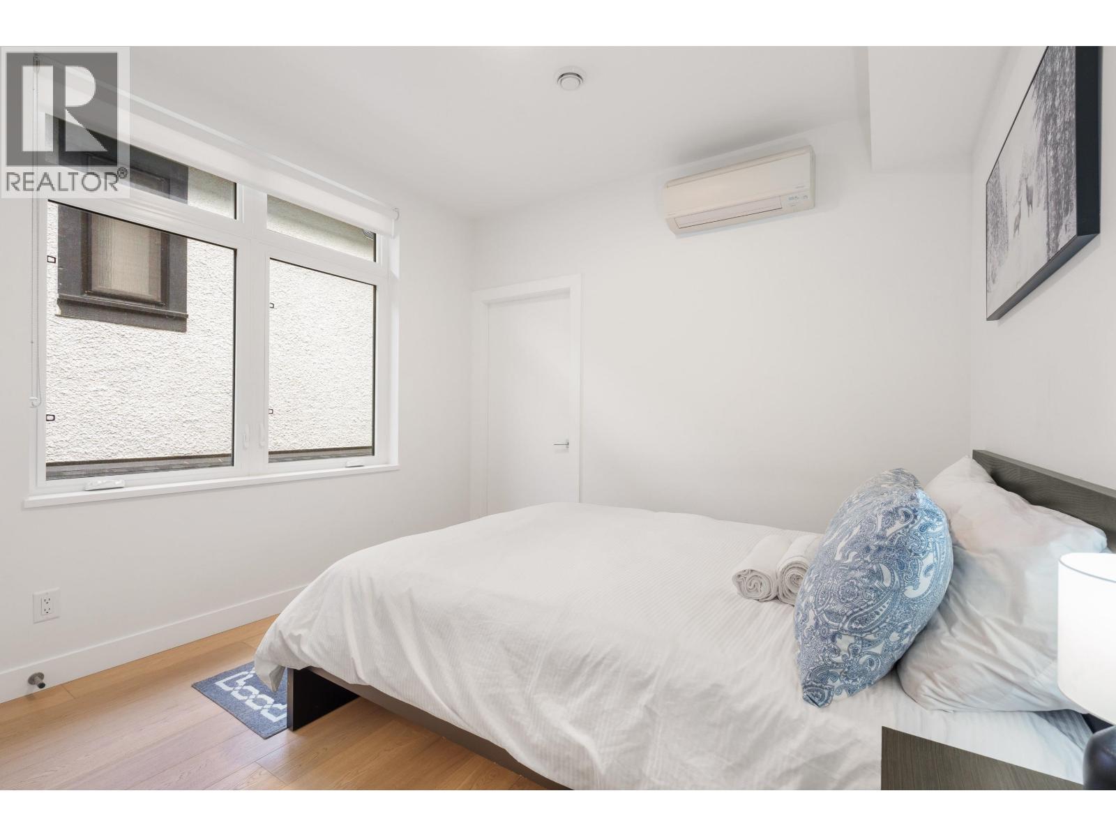 2727 W 14th Avenue, Vancouver, British Columbia  V6K 2X1 - Photo 2 - R3155134