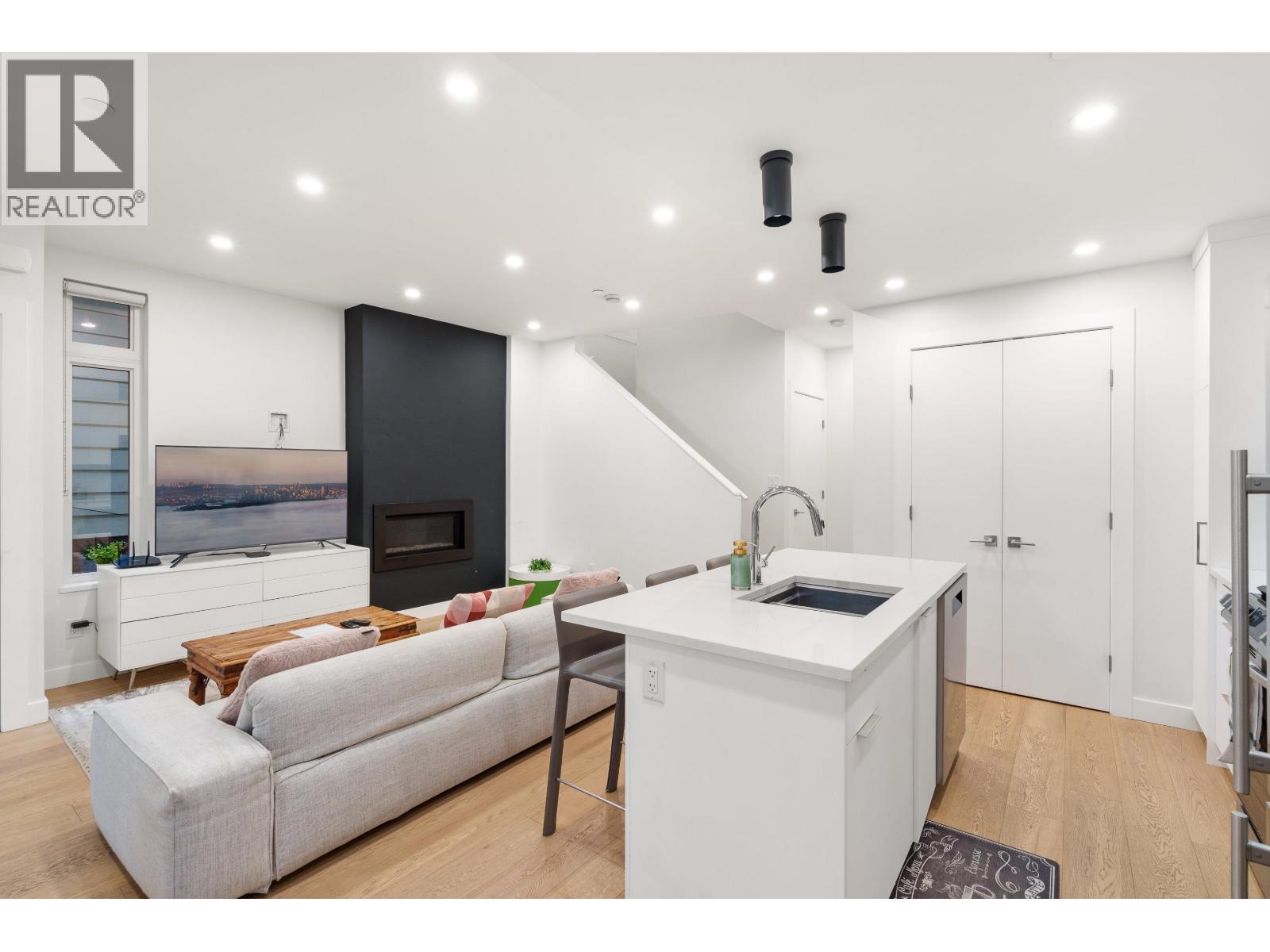 2727 W 14th Avenue, Vancouver, British Columbia  V6K 2X1 - Photo 28 - R3155134