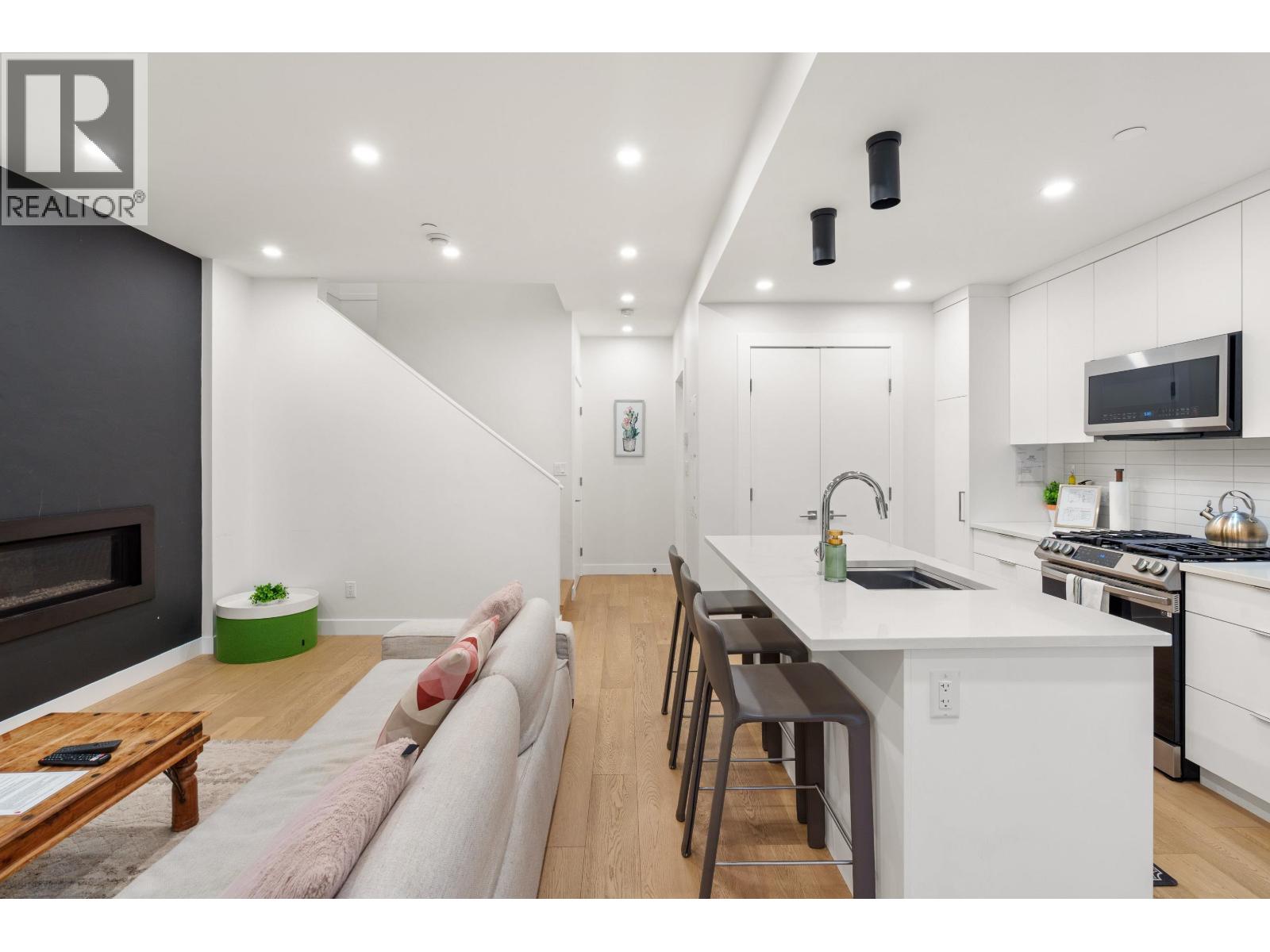 2727 W 14th Avenue, Vancouver, British Columbia  V6K 2X1 - Photo 30 - R3155134